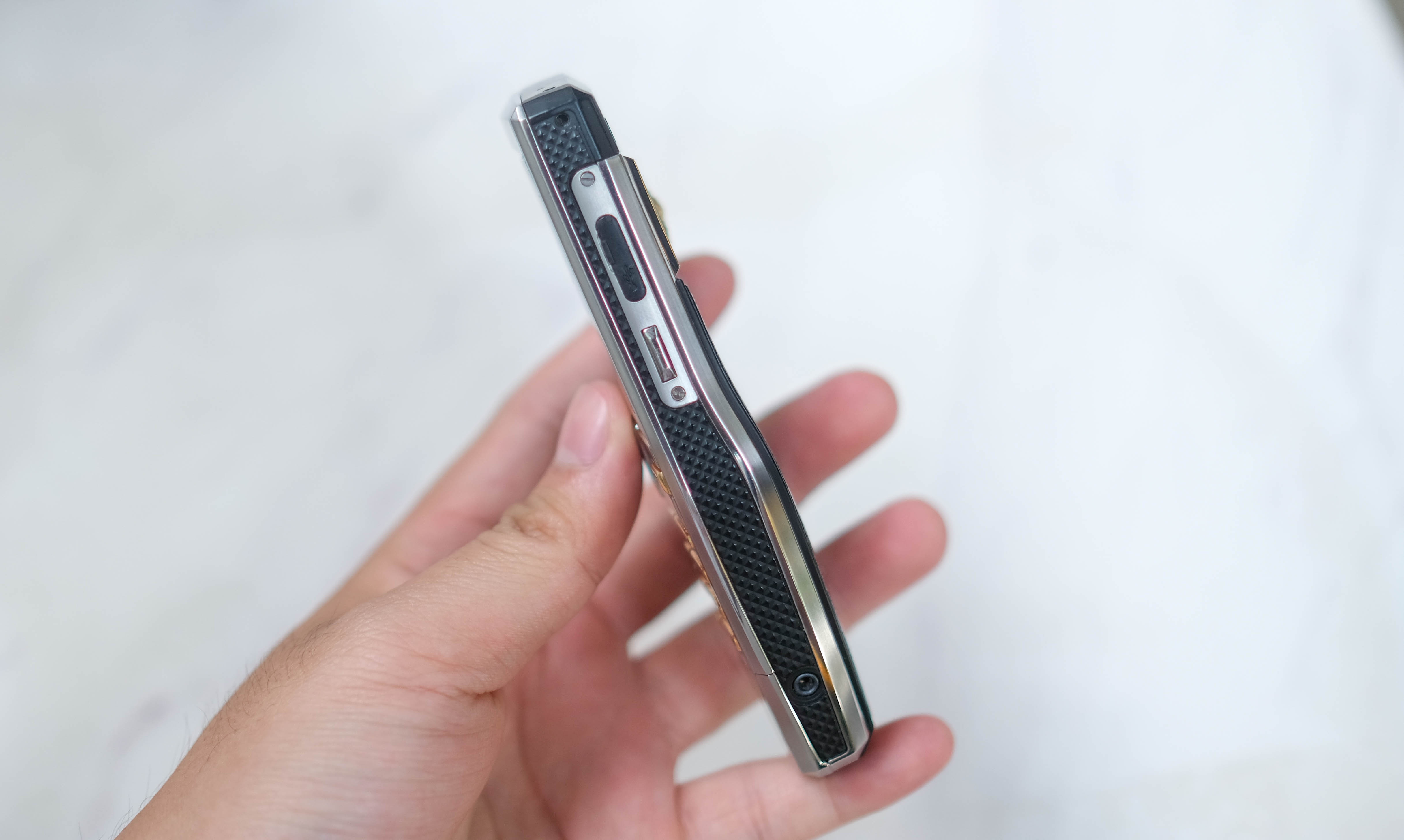 Chi tiet Tonino Lamborghini Spyder L688 anh 5