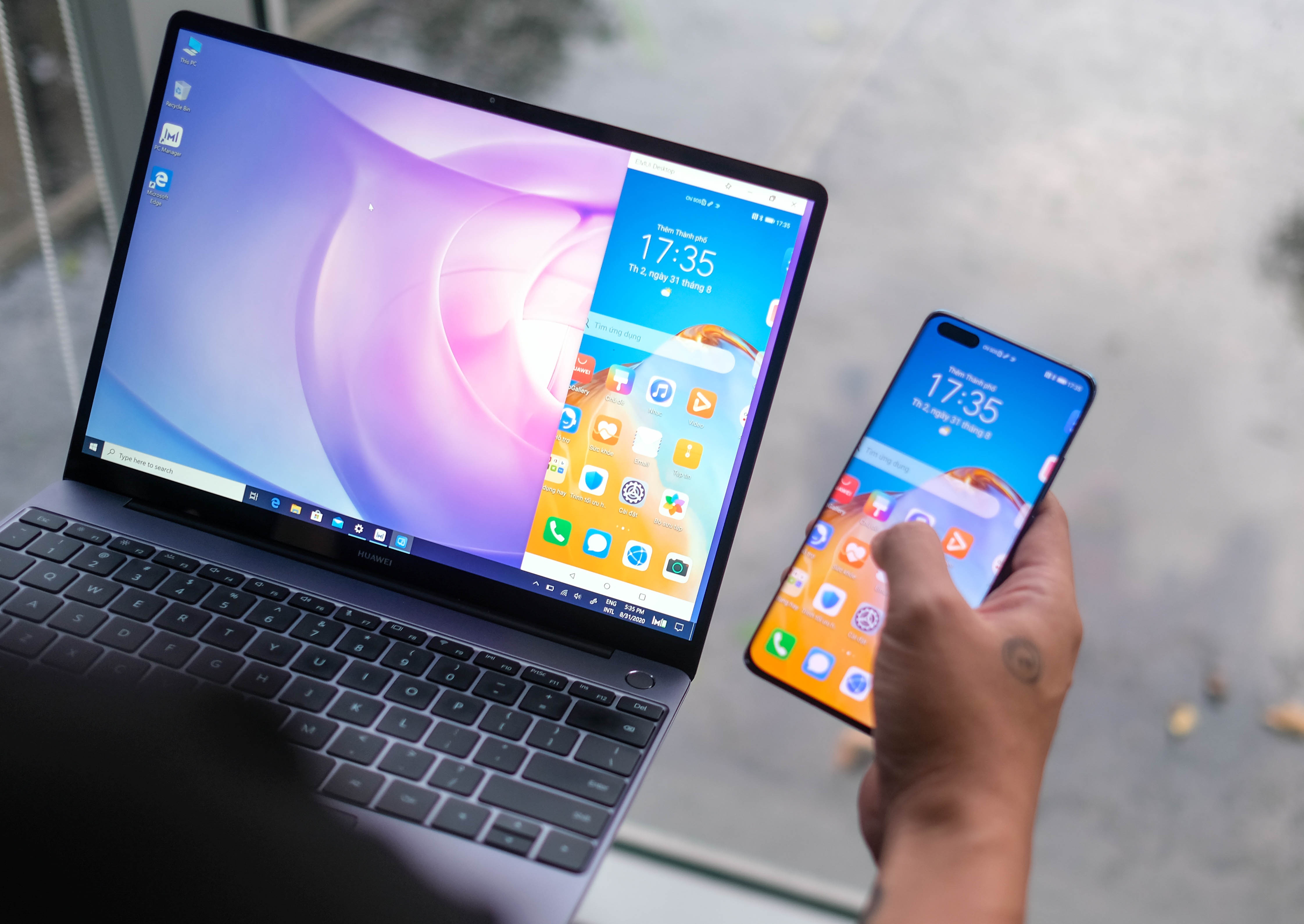 So sanh Huawei Matebook 13 voi Macbook Air anh 13