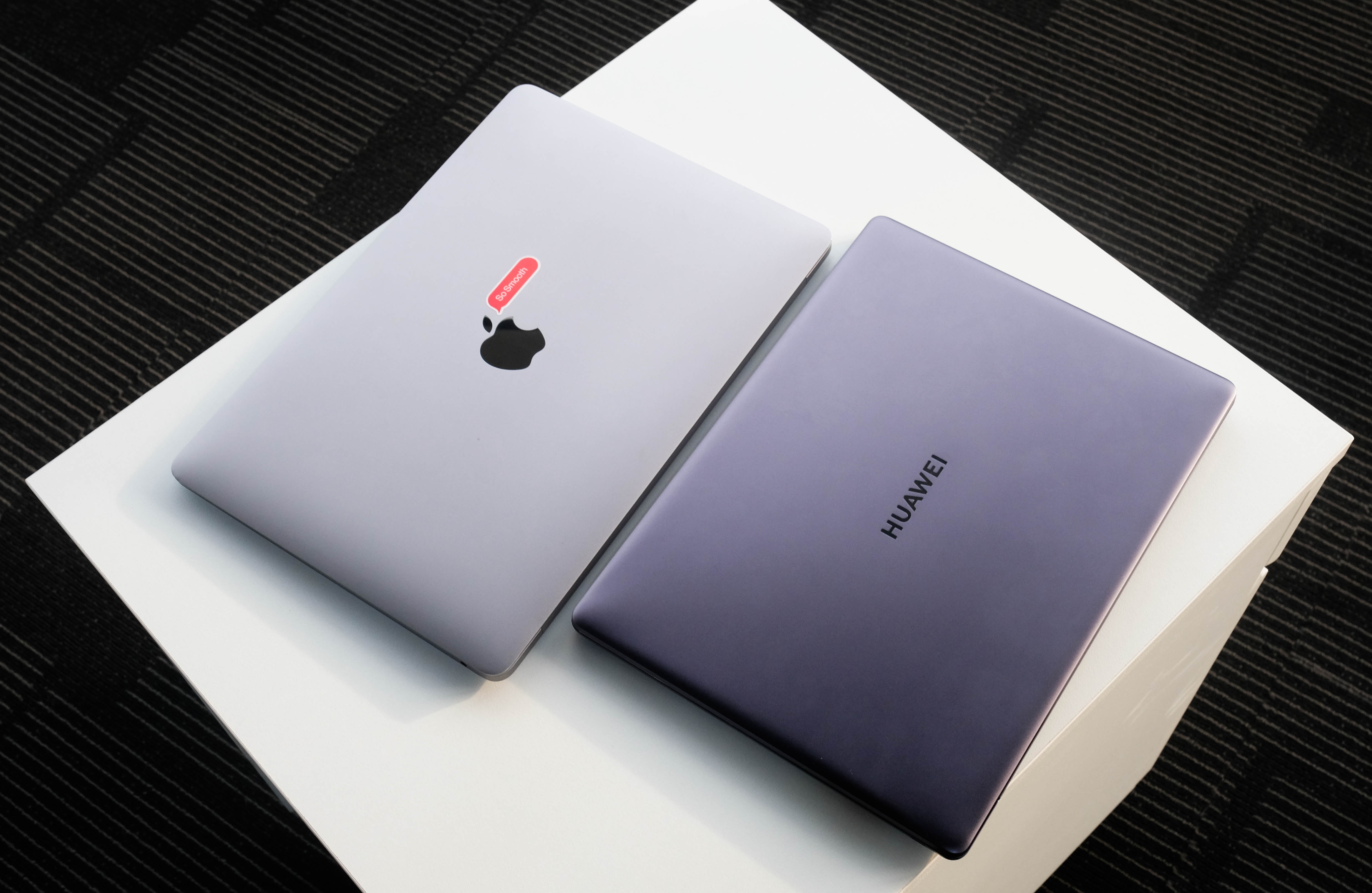 So sanh Huawei Matebook 13 voi Macbook Air anh 1