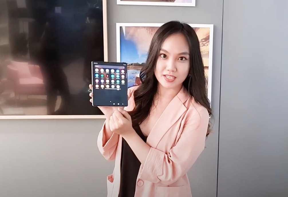 Danh gia nhanh Galaxy Z Fold2 - ban nang cap toan dien, gia 50 trieu hinh anh