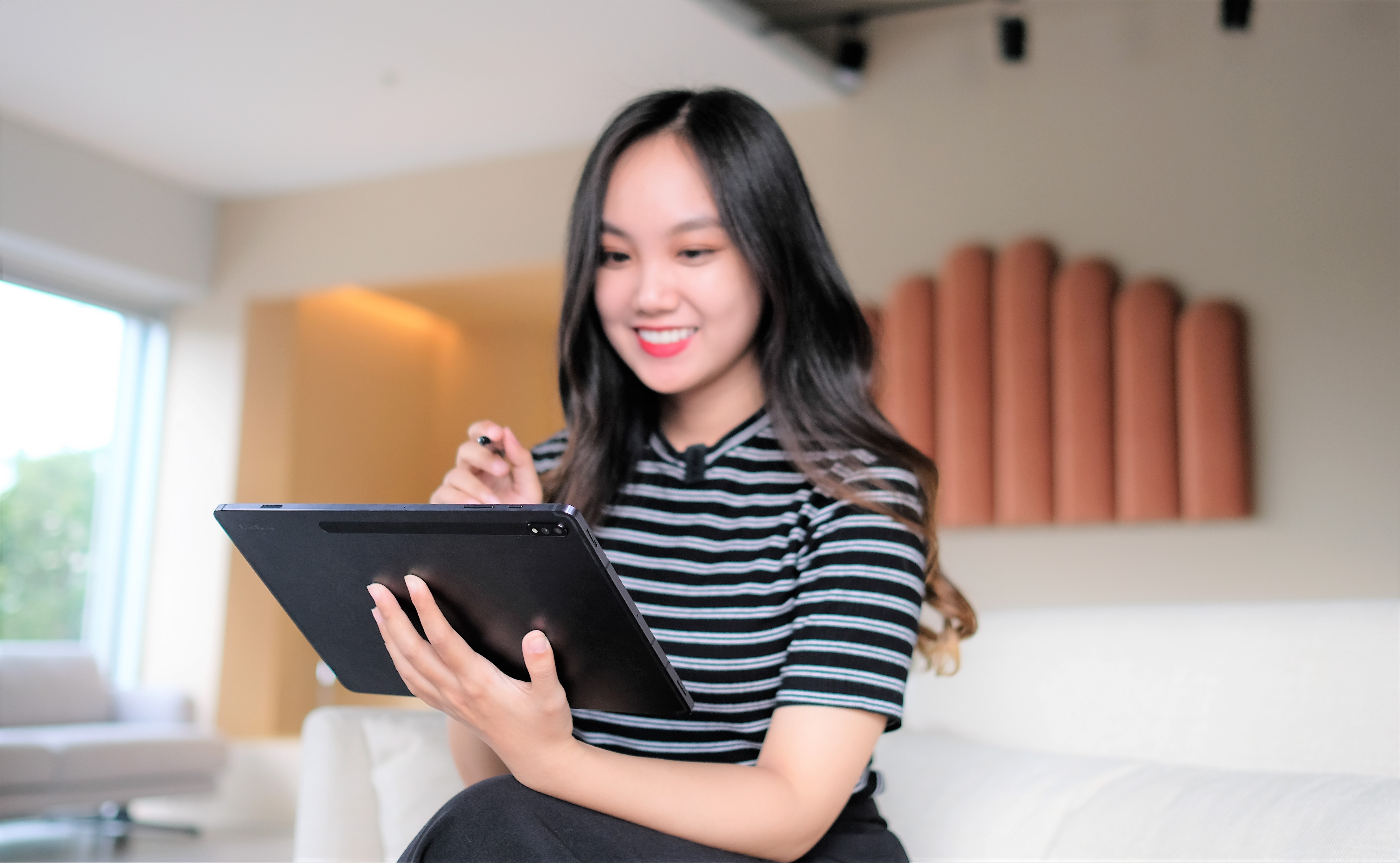 Danh gia Galaxy Tab S7+: Da nang, man hinh dep hinh anh