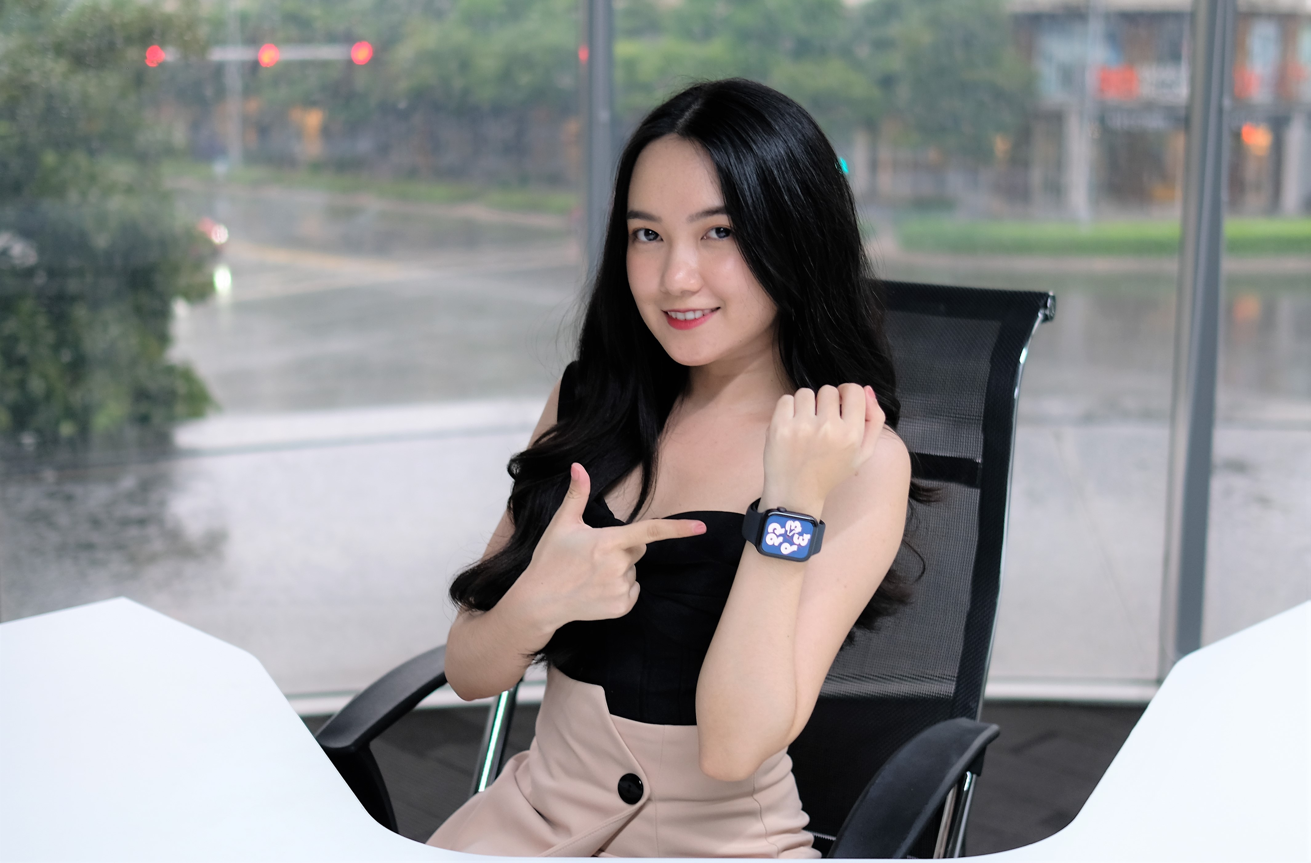 Apple Watch Series 6 bi cat tinh nang quan trong o Viet Nam hinh anh