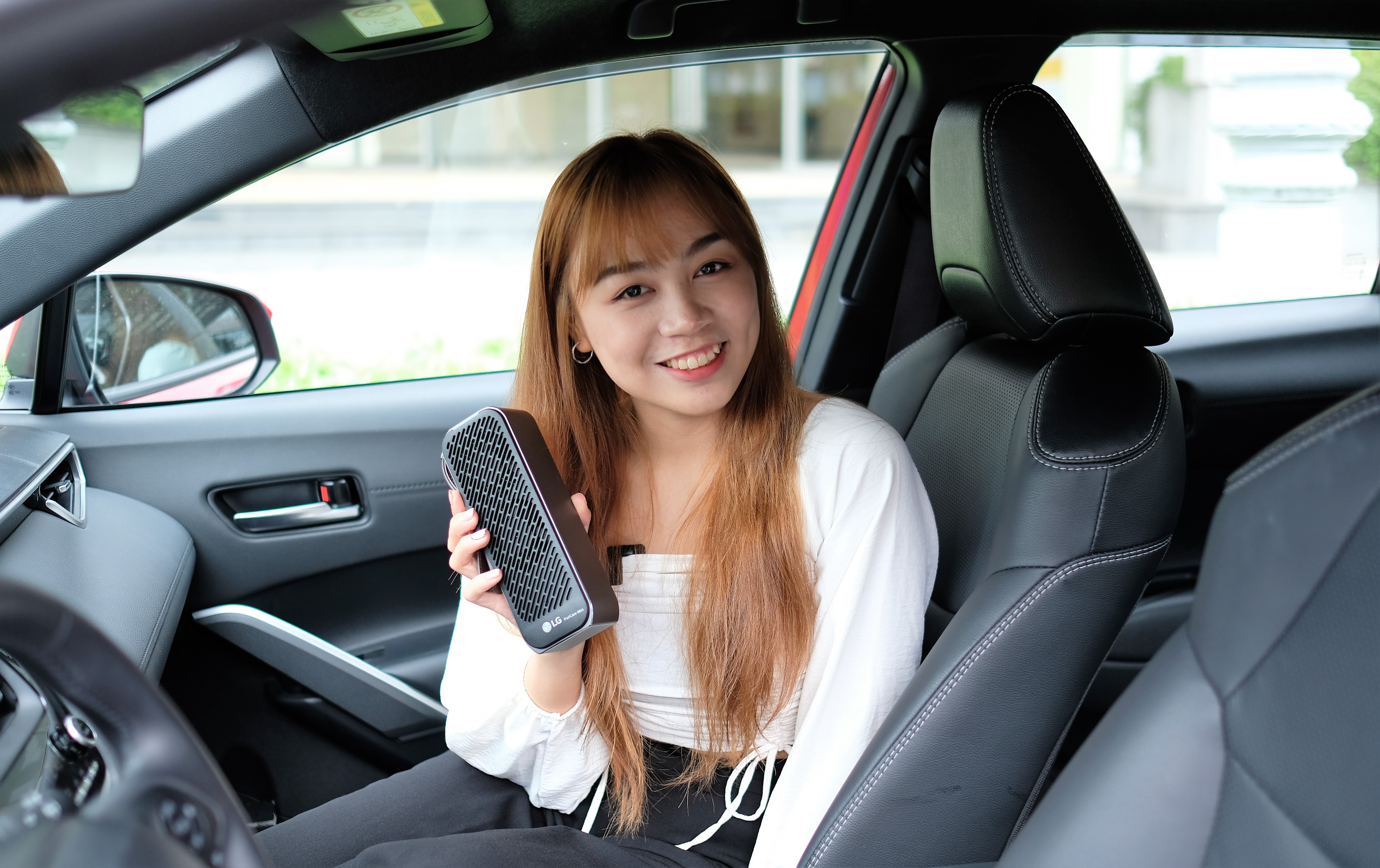 Danh gia may loc khong khi nho nhu chai nuoc, gia 4,5 trieu hinh anh