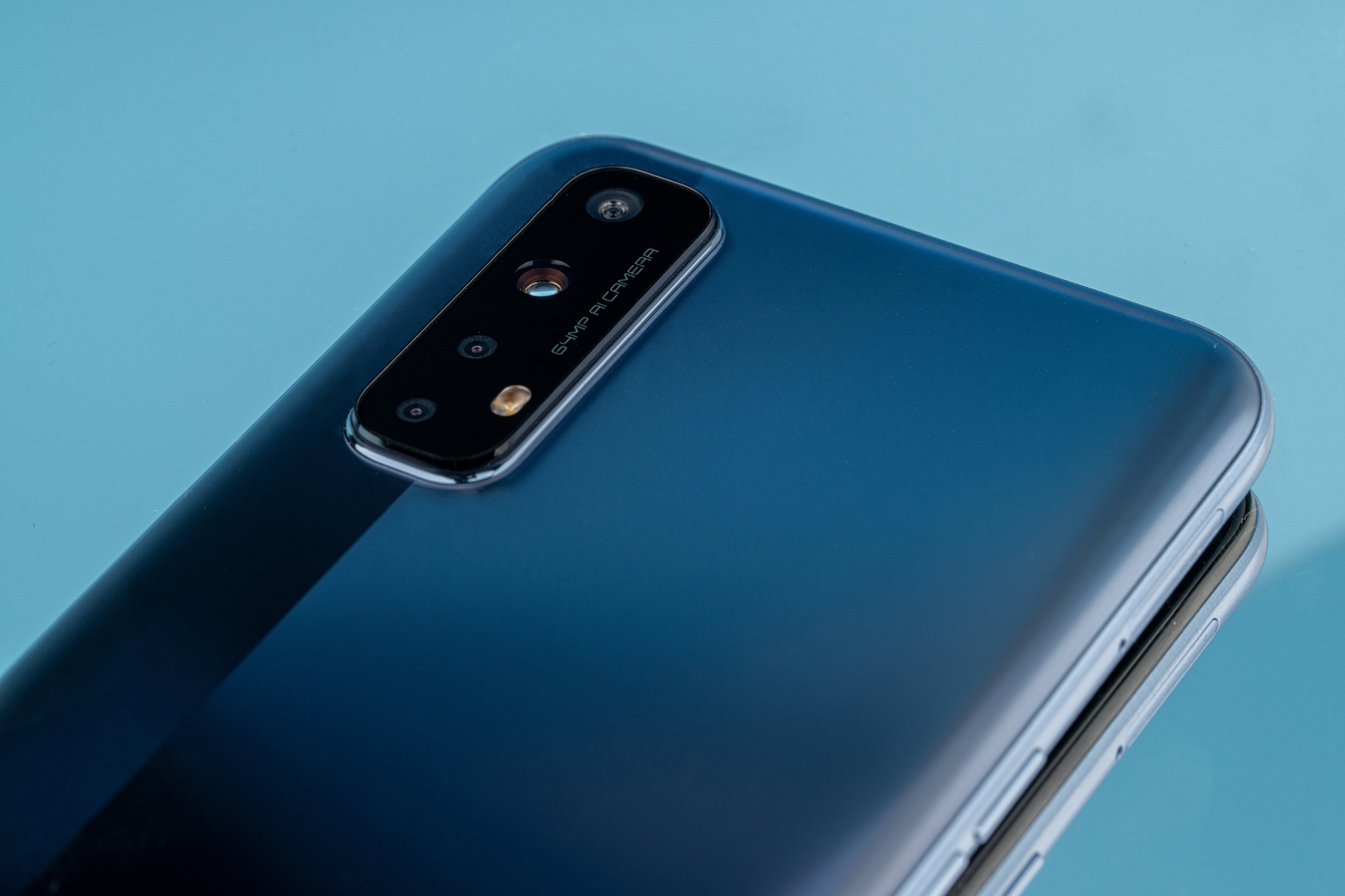 Loat smartphone vua len ke tai Viet Nam anh 4