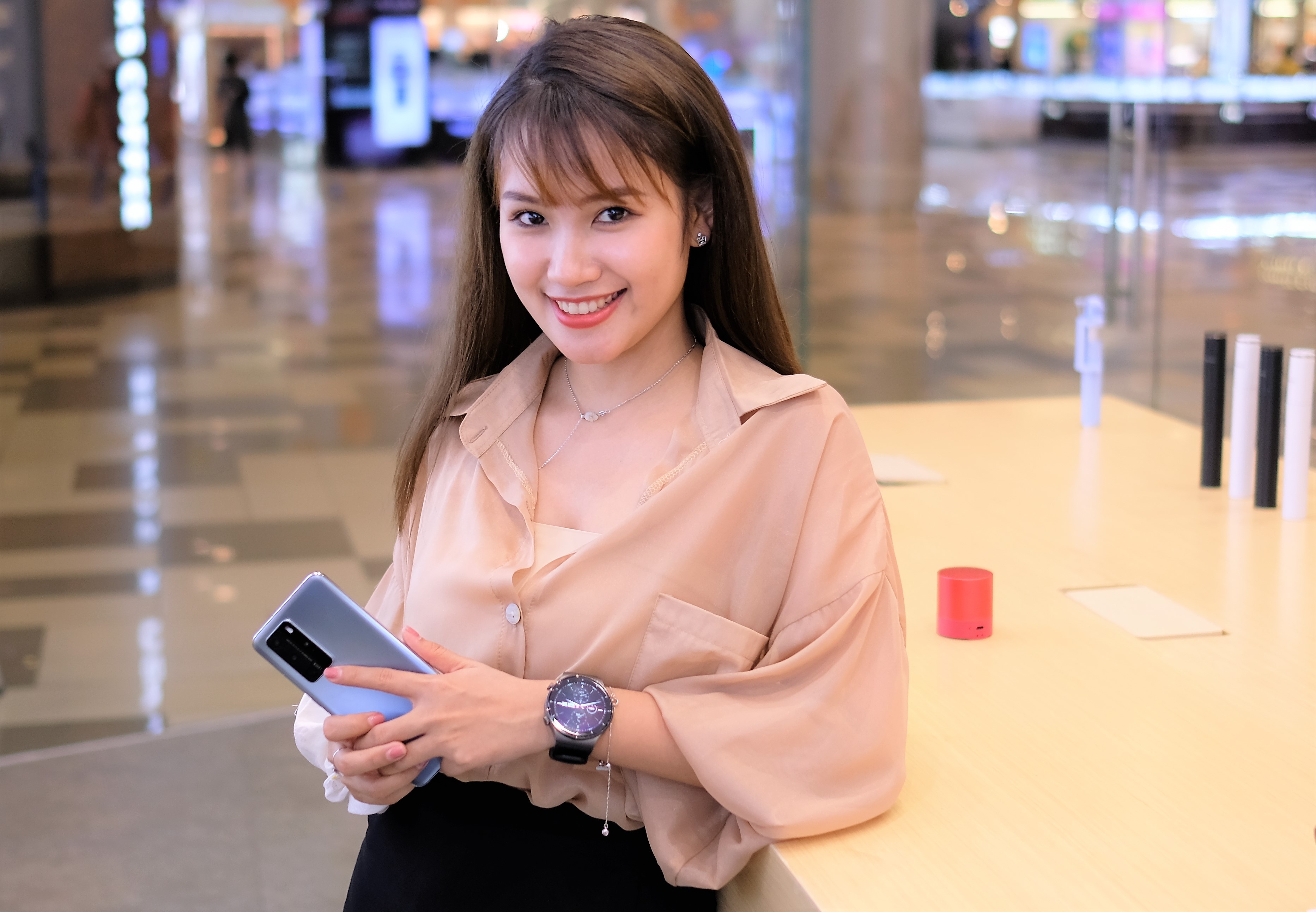 Danh gia smartwatch cao cap nhat cua Huawei vua ve Viet Nam hinh anh