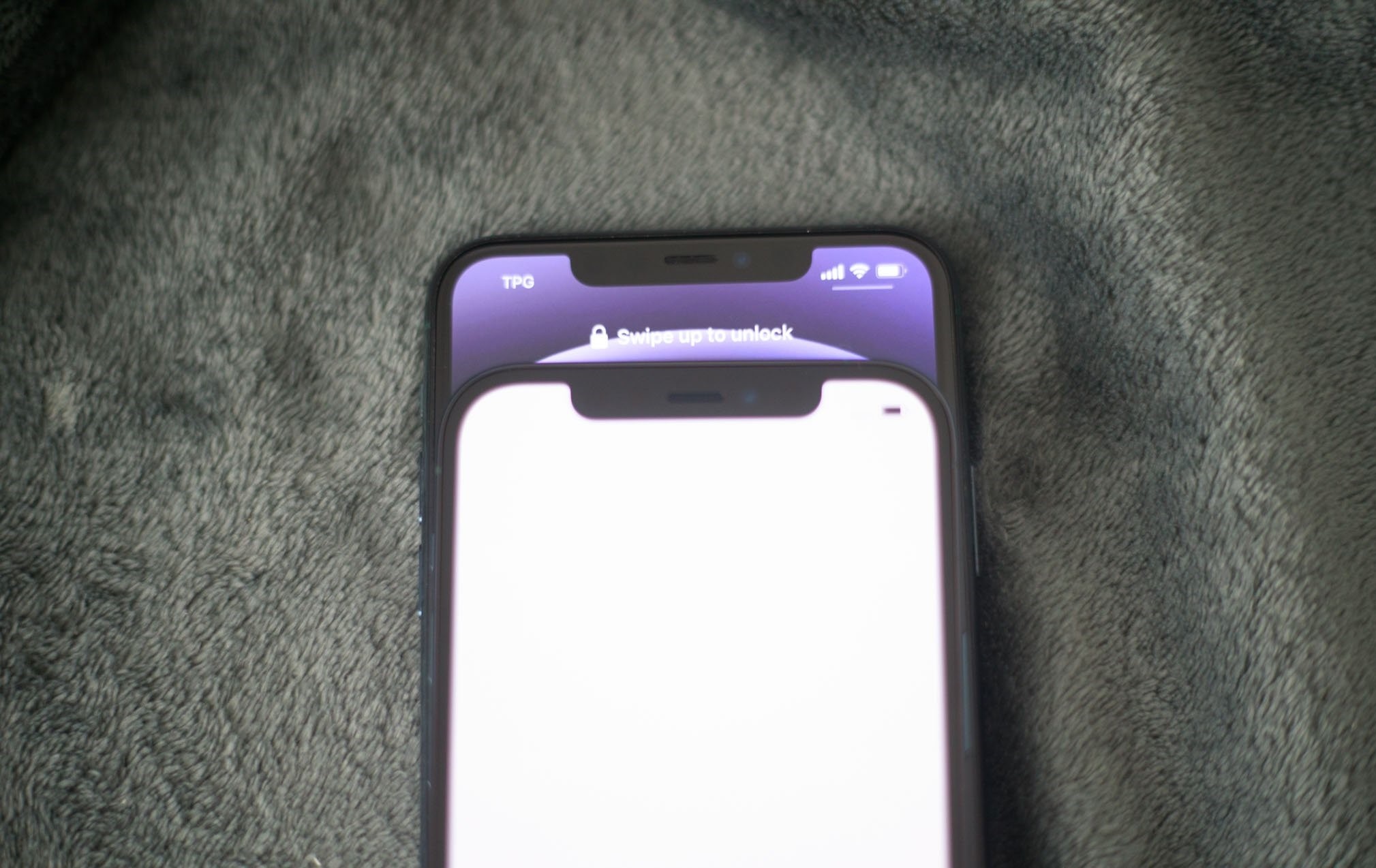 Mo hop iPhone 12 Pro anh 7