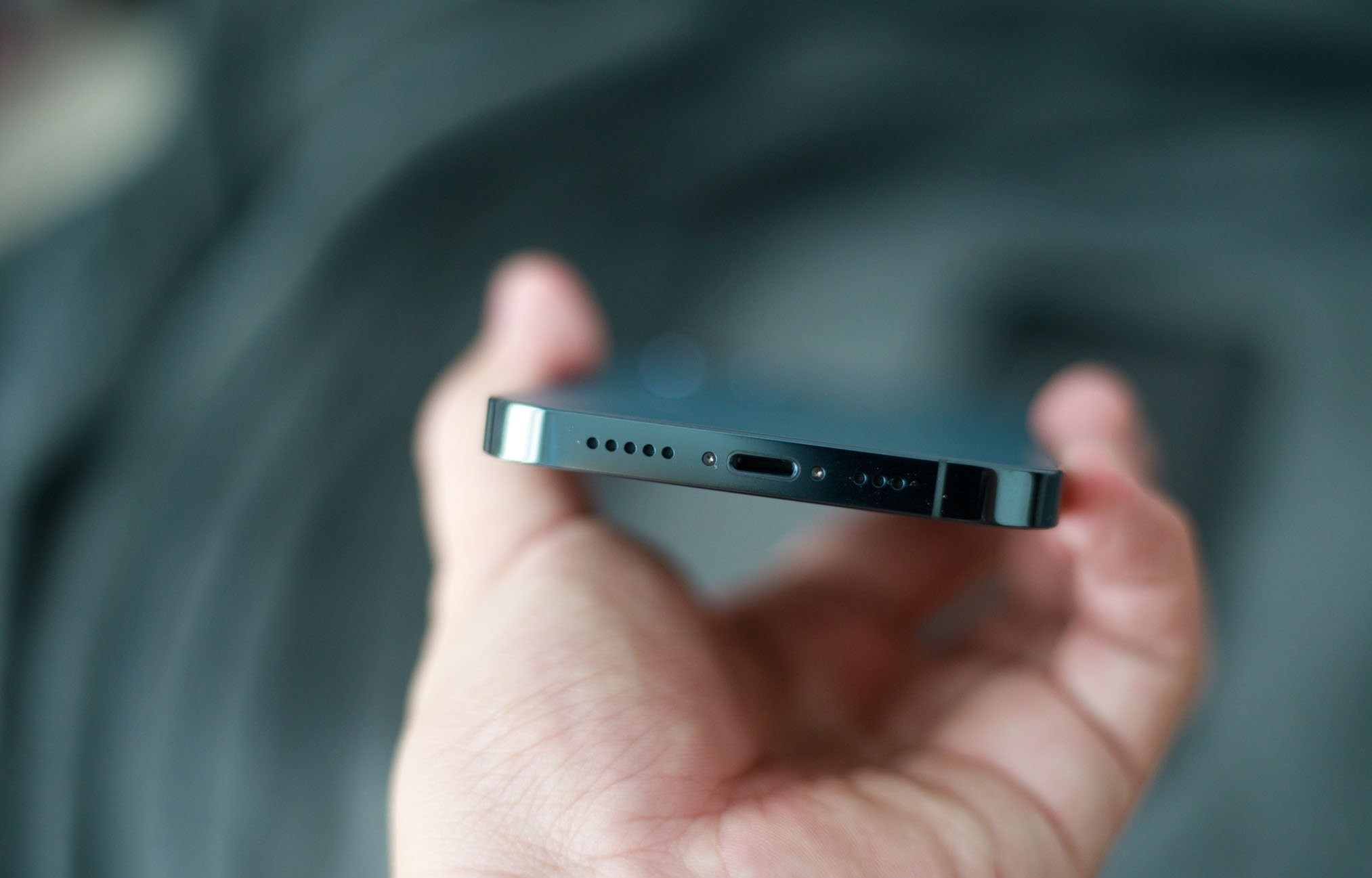 Mo hop iPhone 12 Pro anh 9