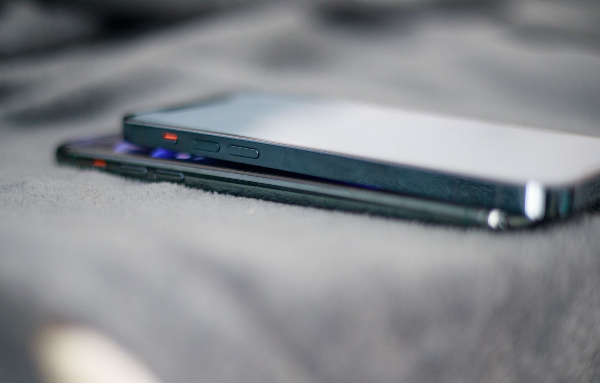 Mo hop iPhone 12 Pro anh 10