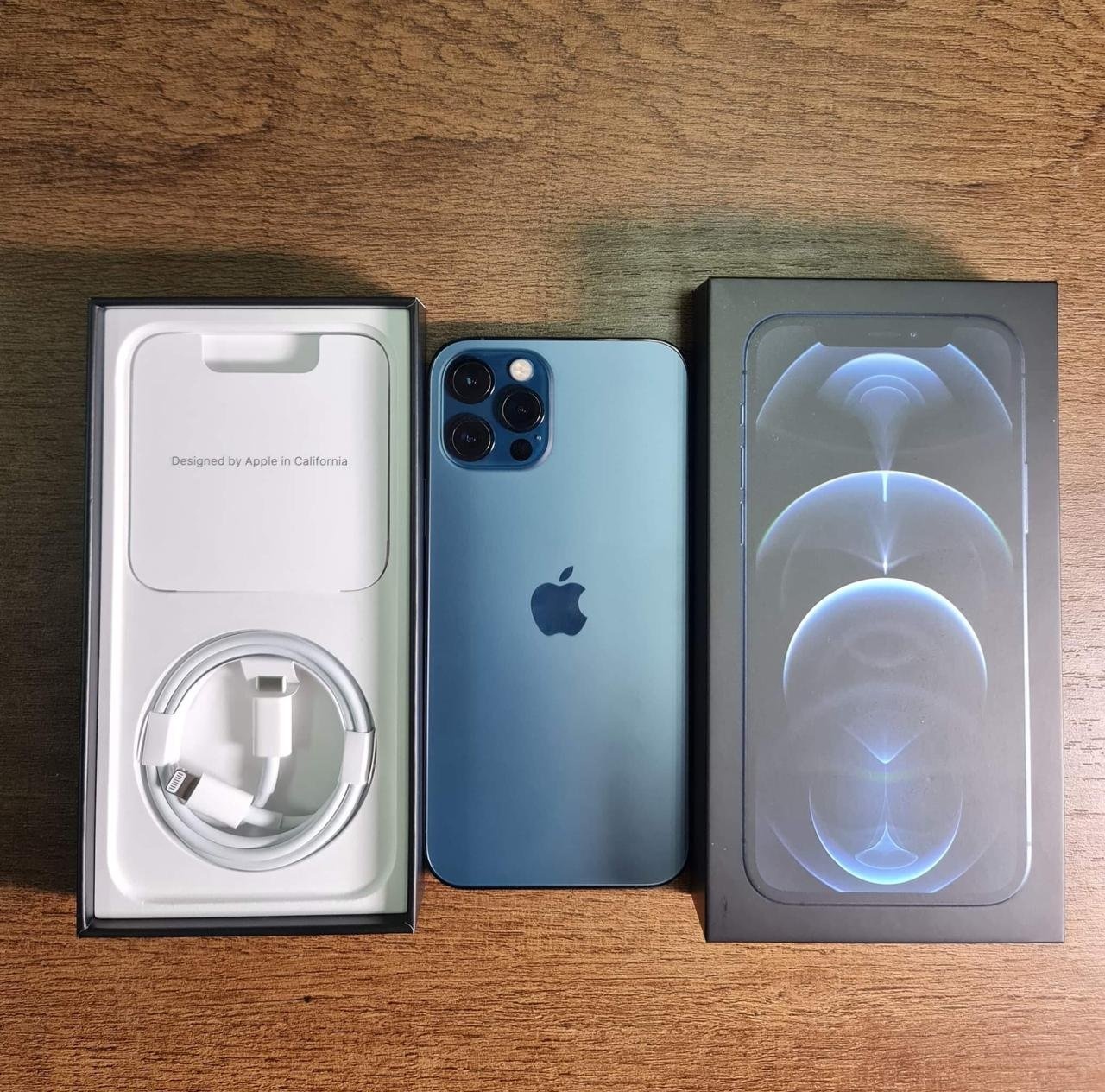 Mo hop iPhone 12 Pro anh 2