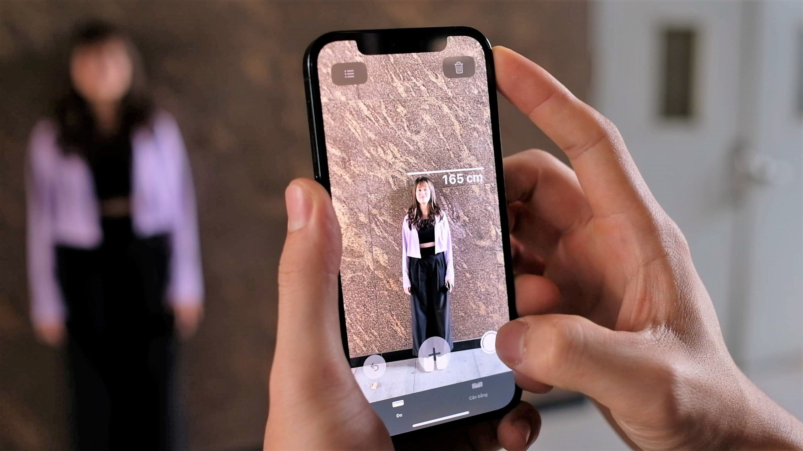 iPhone 12 Pro do chieu cao chua chinh xac hinh anh