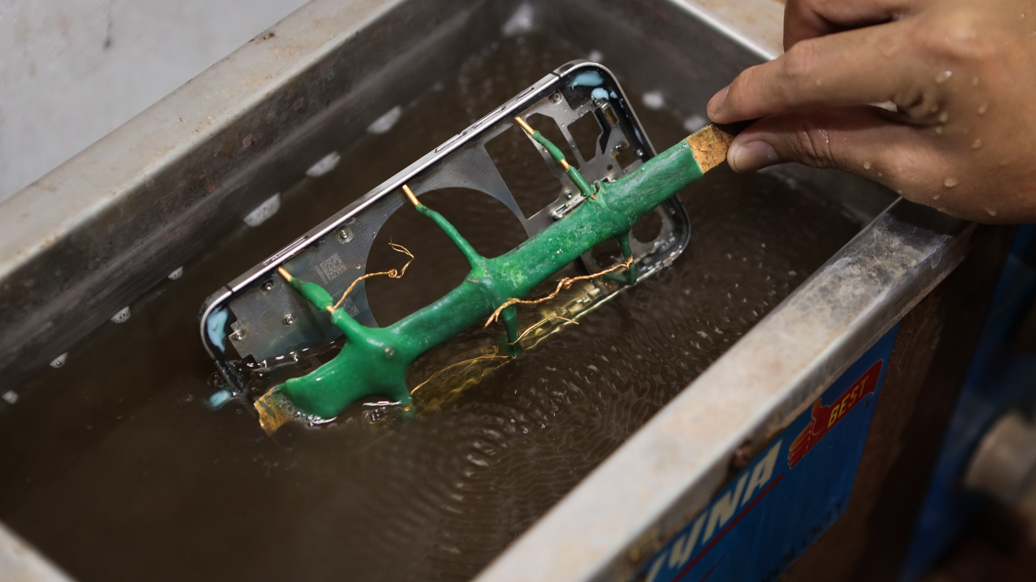 iPhone 12 Pro ma vang anh 5