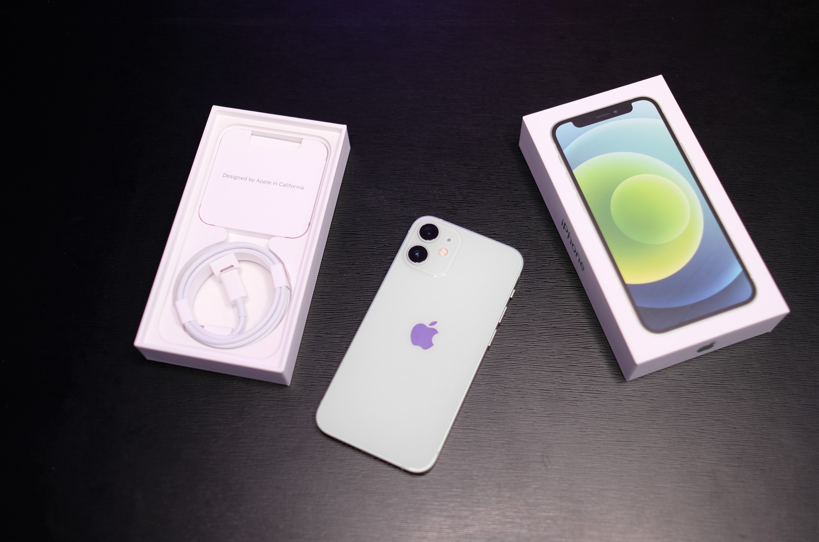 iPhone 12 mini ve Viet Nam anh 1