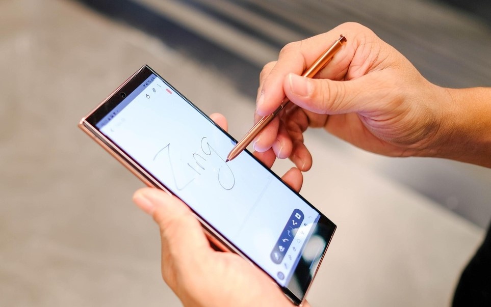 Gia iPhone 12 chinh hang anh 8