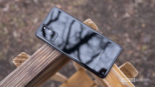 Loat smartphone chinh hang giam gia anh 1