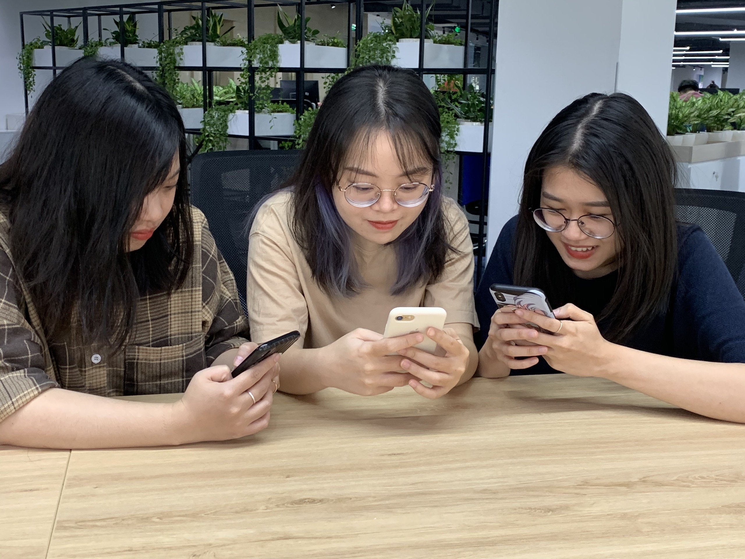 Black Friday tai VN: TV, dien thoai, noi chien khong dau giam manh hinh anh