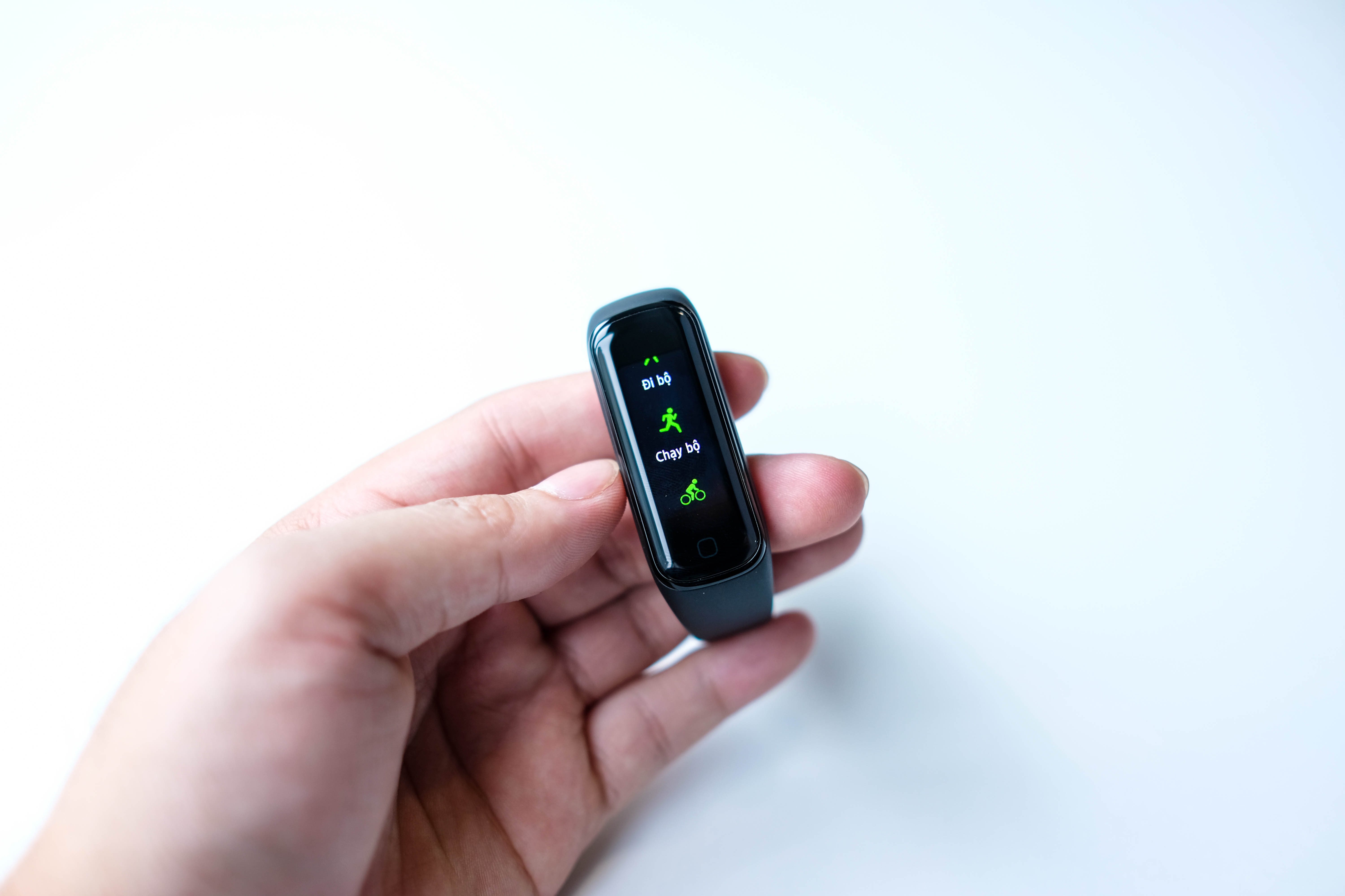 Trai nghiem Galaxy Fit2 anh 3