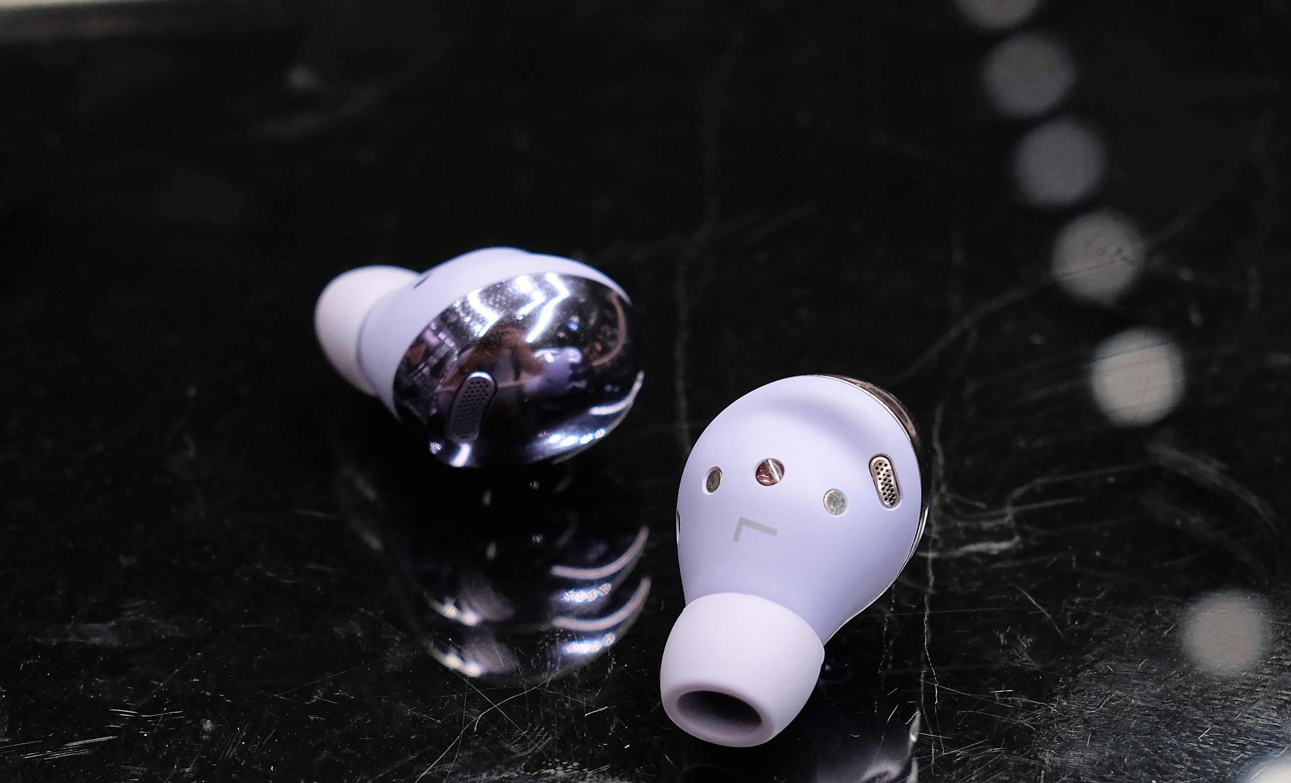 Trai nghiem Galaxy Buds Pro anh 3