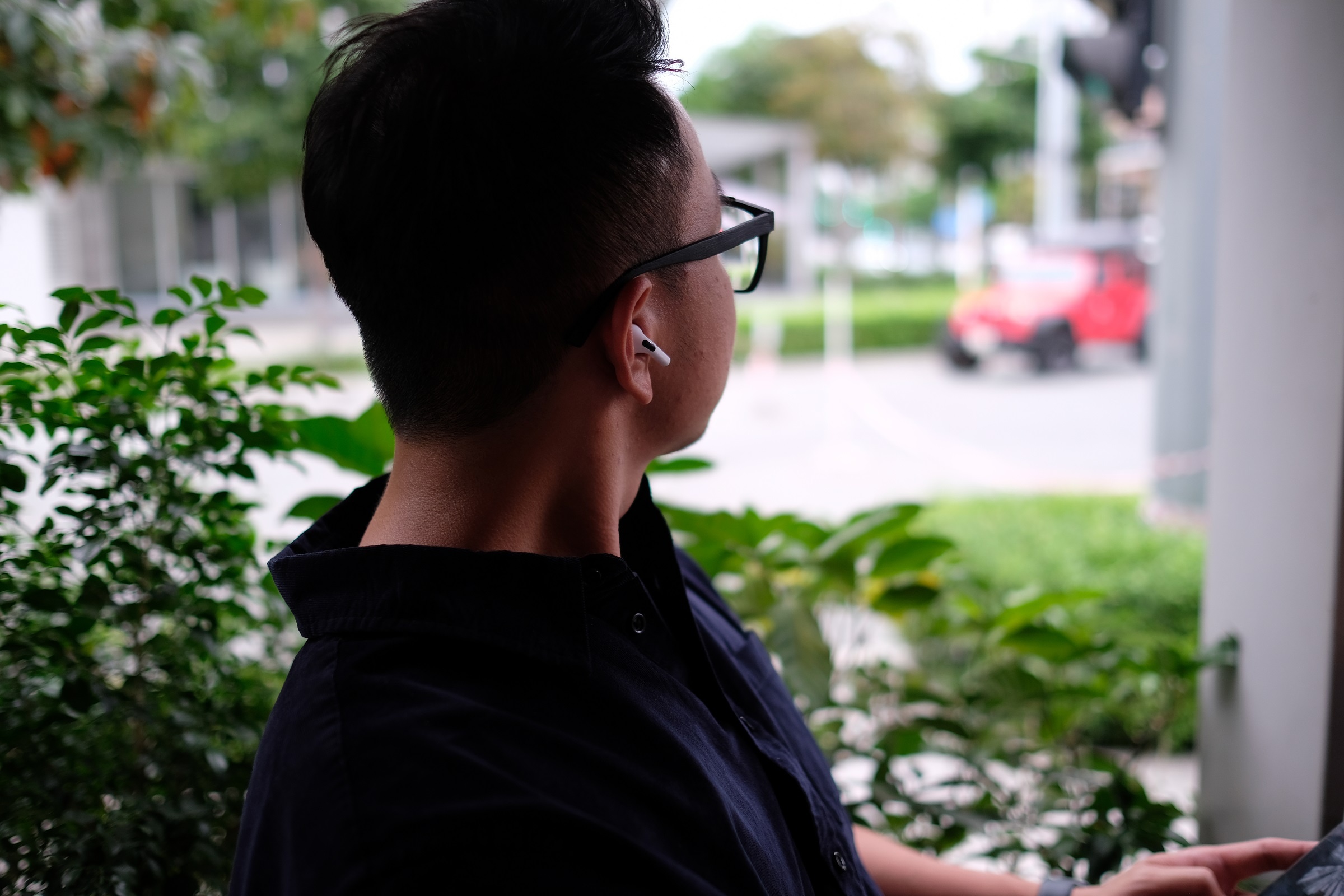 AirPods Pro voi Galaxy Buds Live anh 4