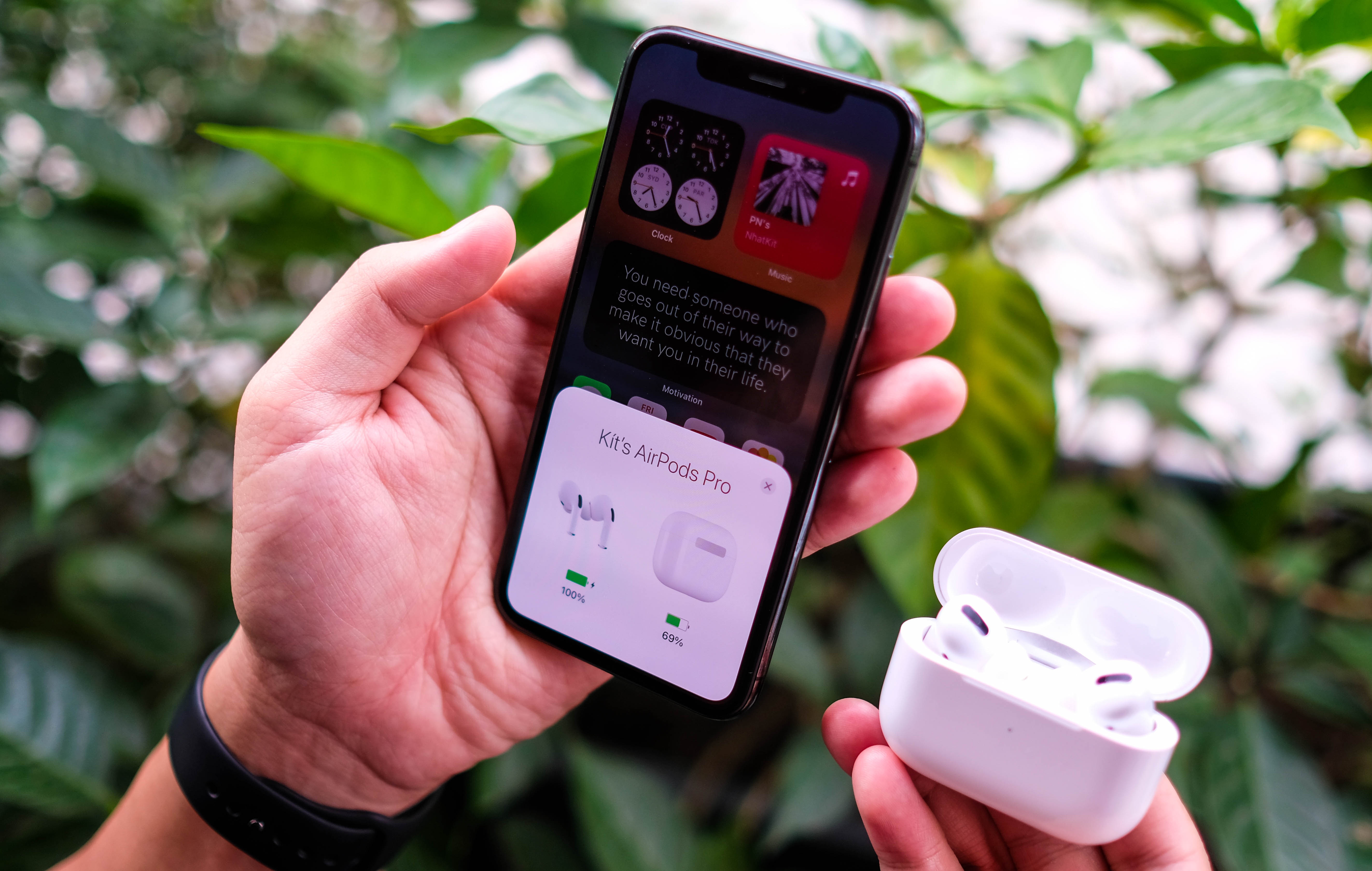 AirPods Pro voi Galaxy Buds Live anh 6