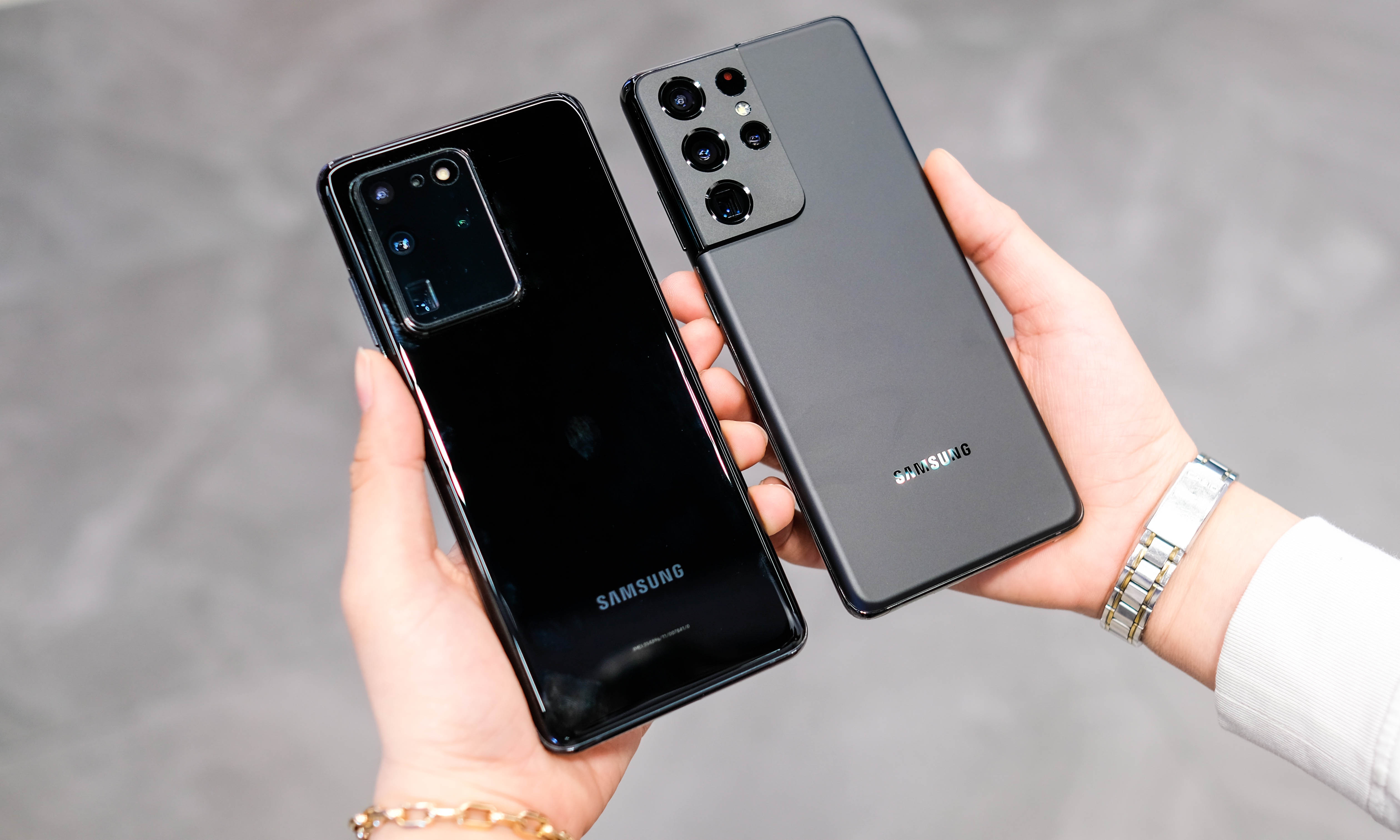 Nen mua Galaxy S21 Ultra hay S20 Ultra? hinh anh