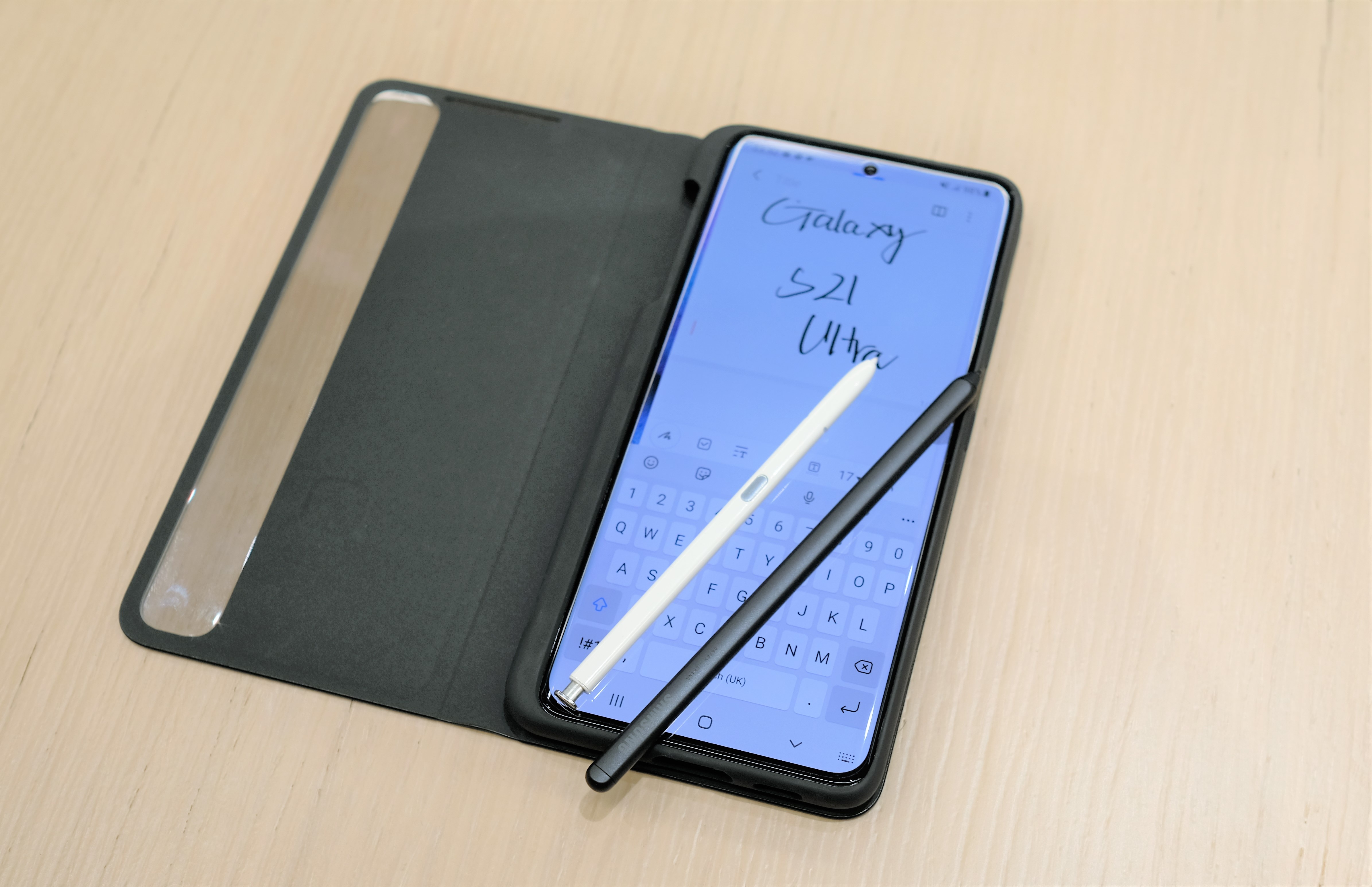 Mo hop Galaxy S21 anh 8