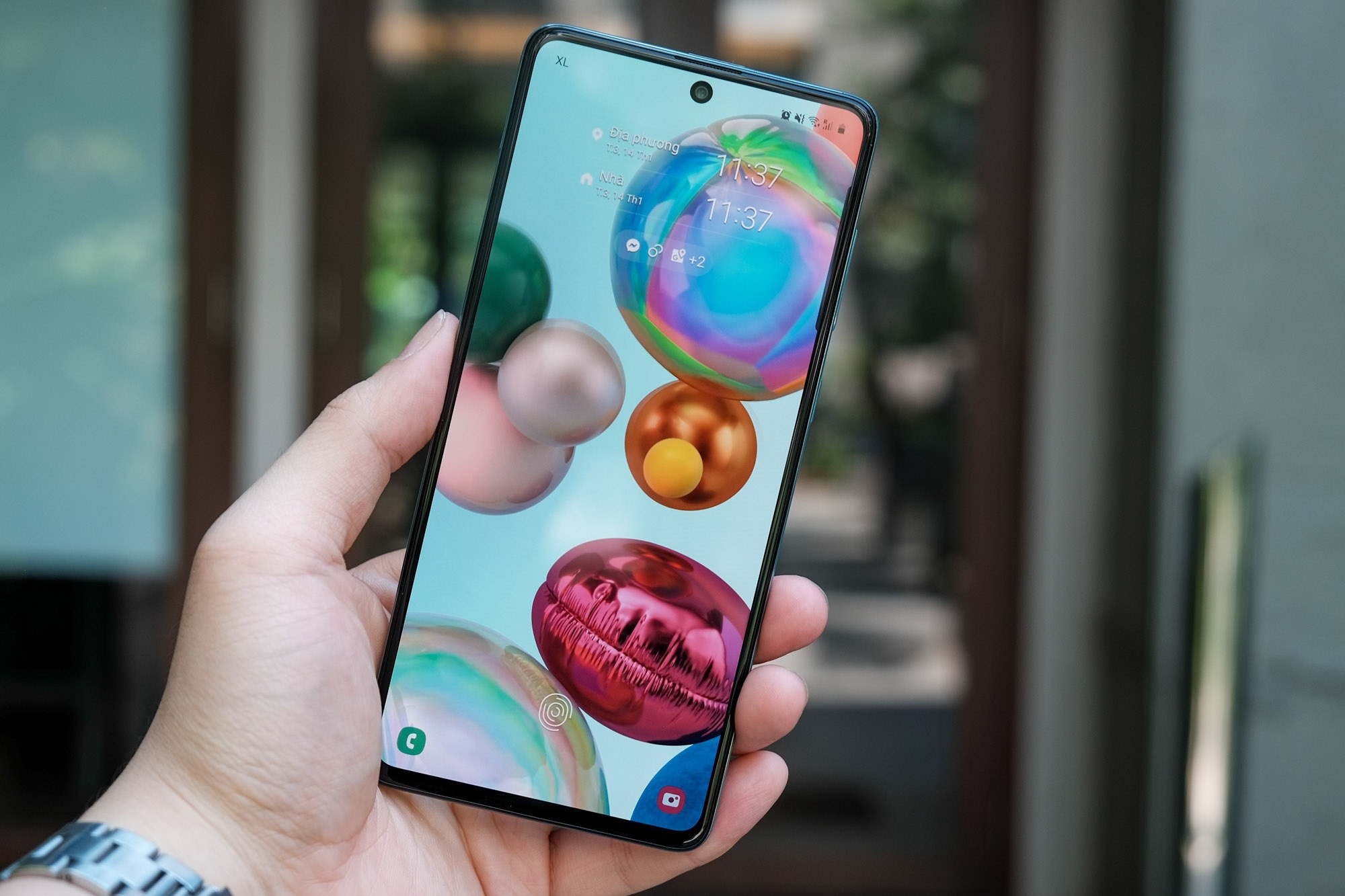 smartphone dang mua can Tet anh 3