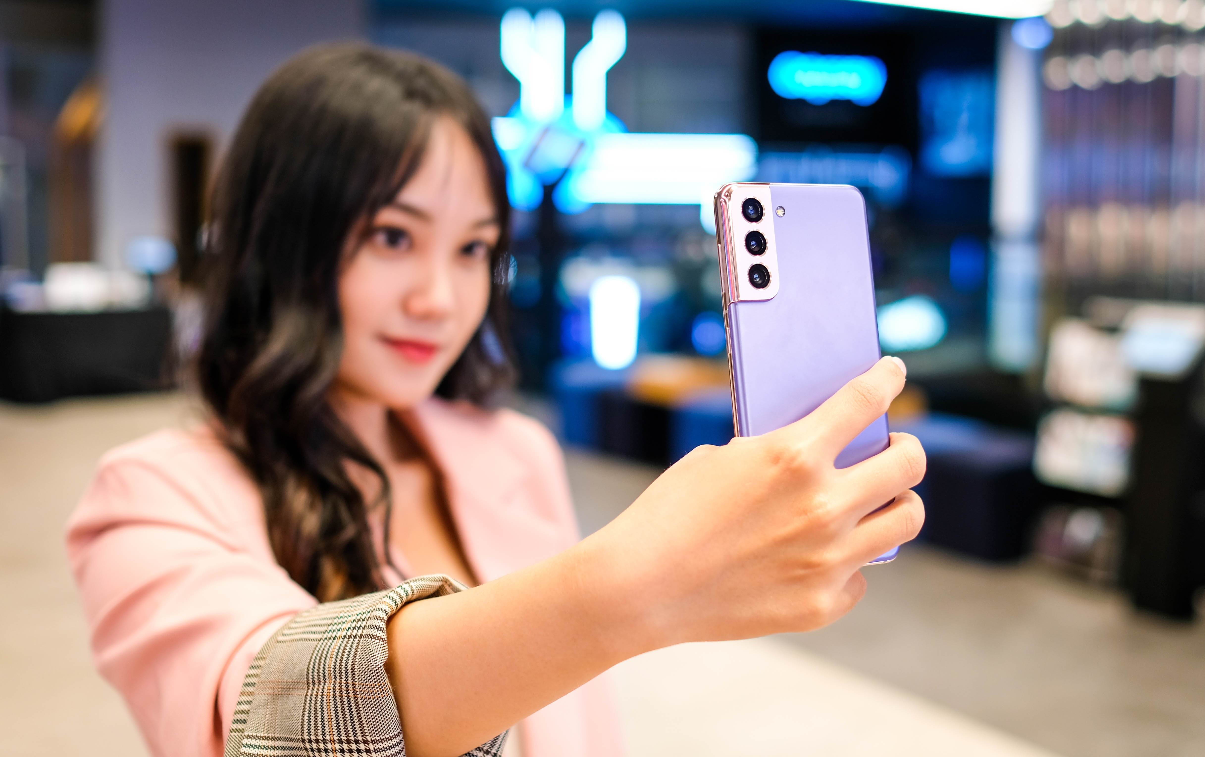 smartphone giam gia anh 1