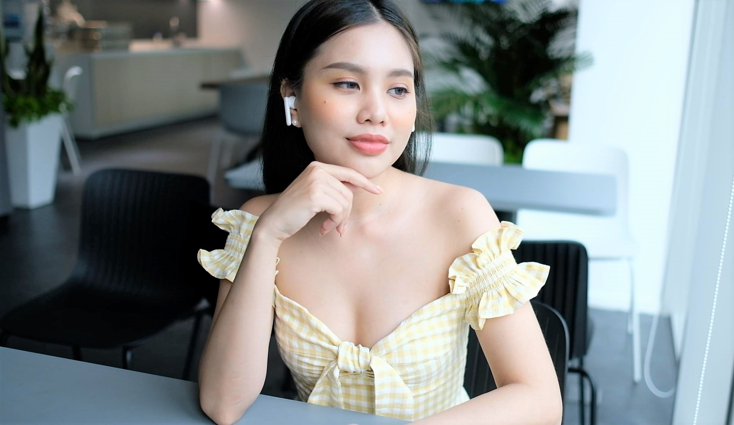 Nhung mau tai nghe true wireless chong on, gia tot tai Viet Nam hinh anh