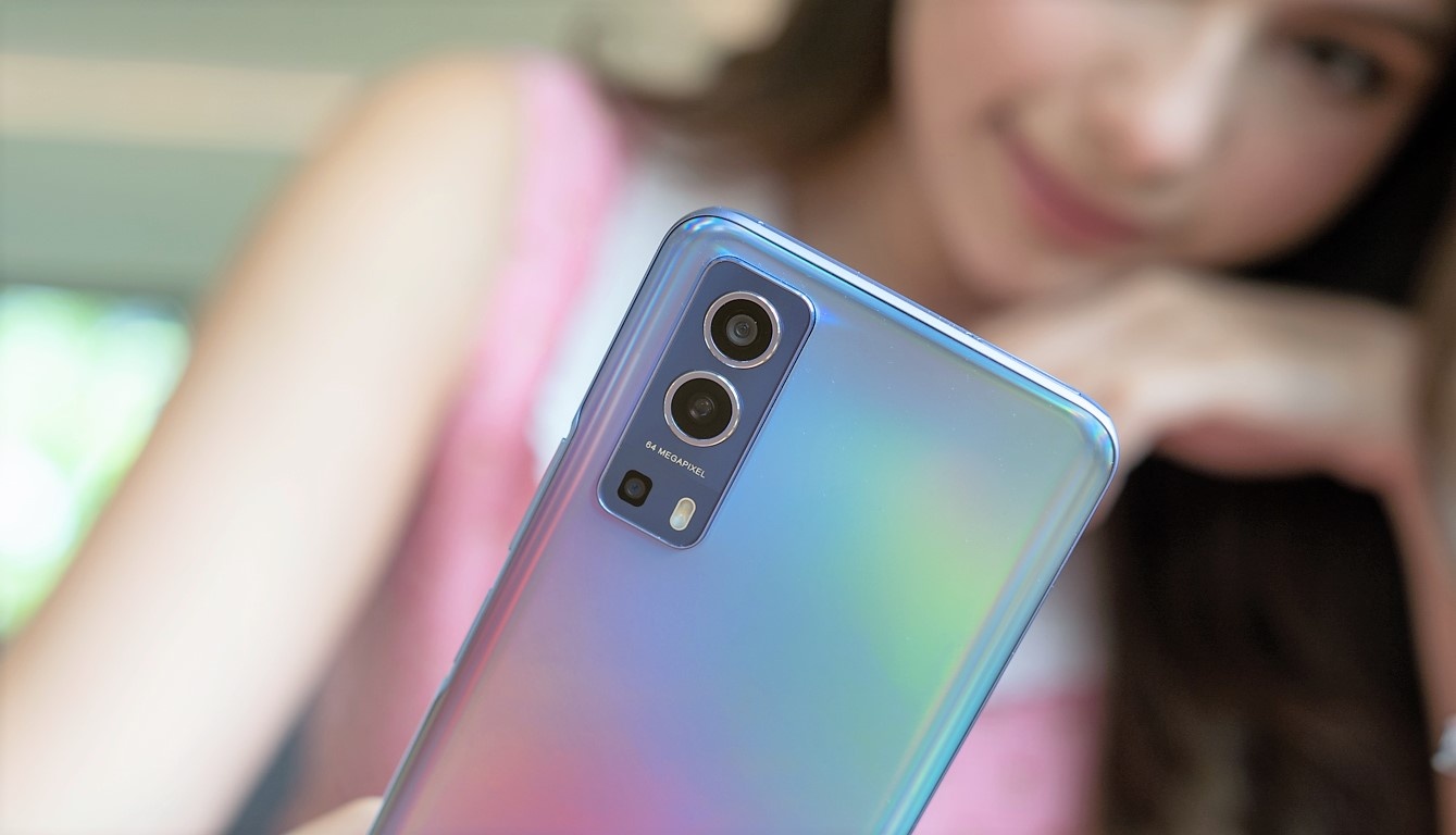 Loat smartphone moi sap duoc ra mat tai Viet Nam hinh anh