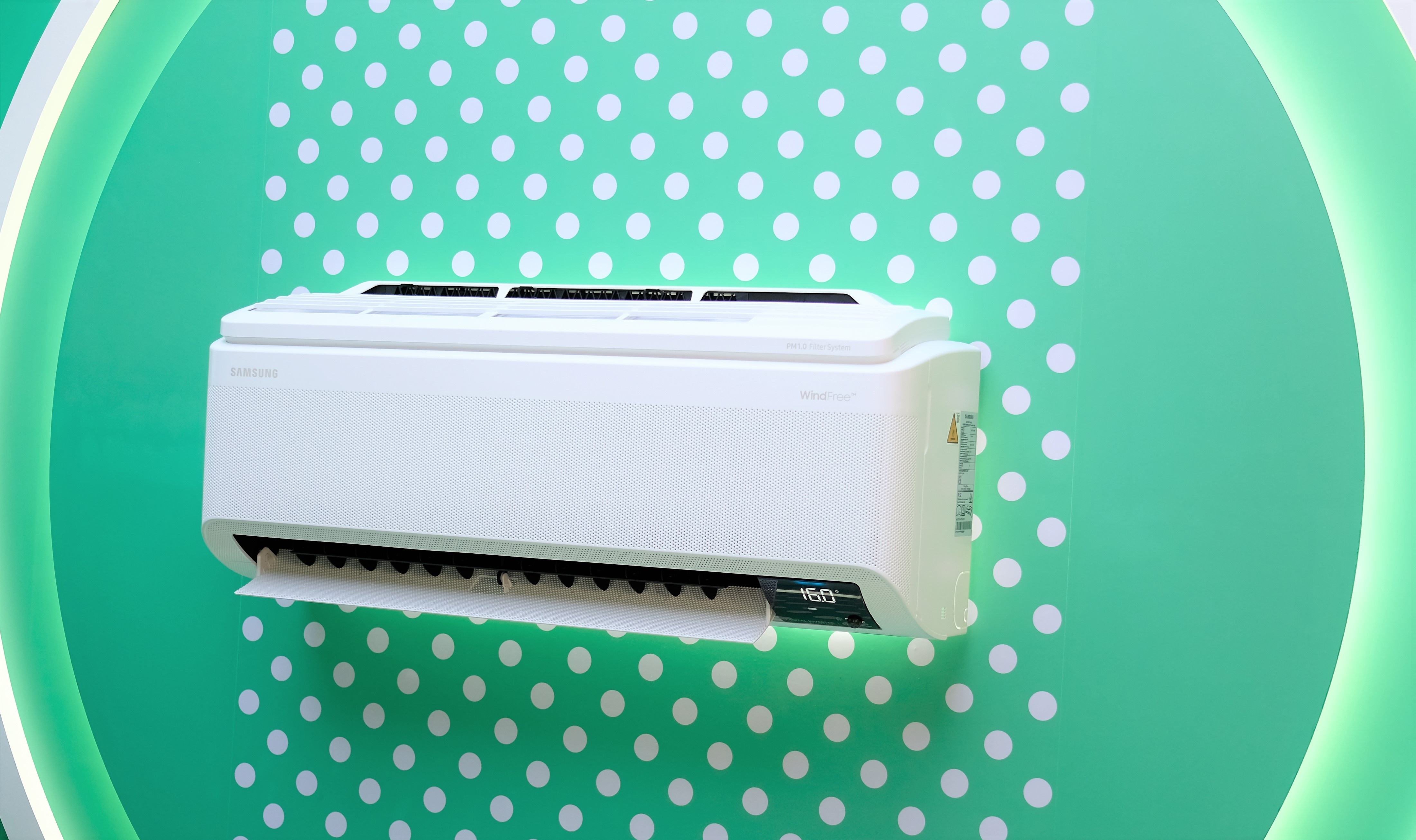 Co nen mua dieu hoa co chuc nang loc khong khi? hinh anh