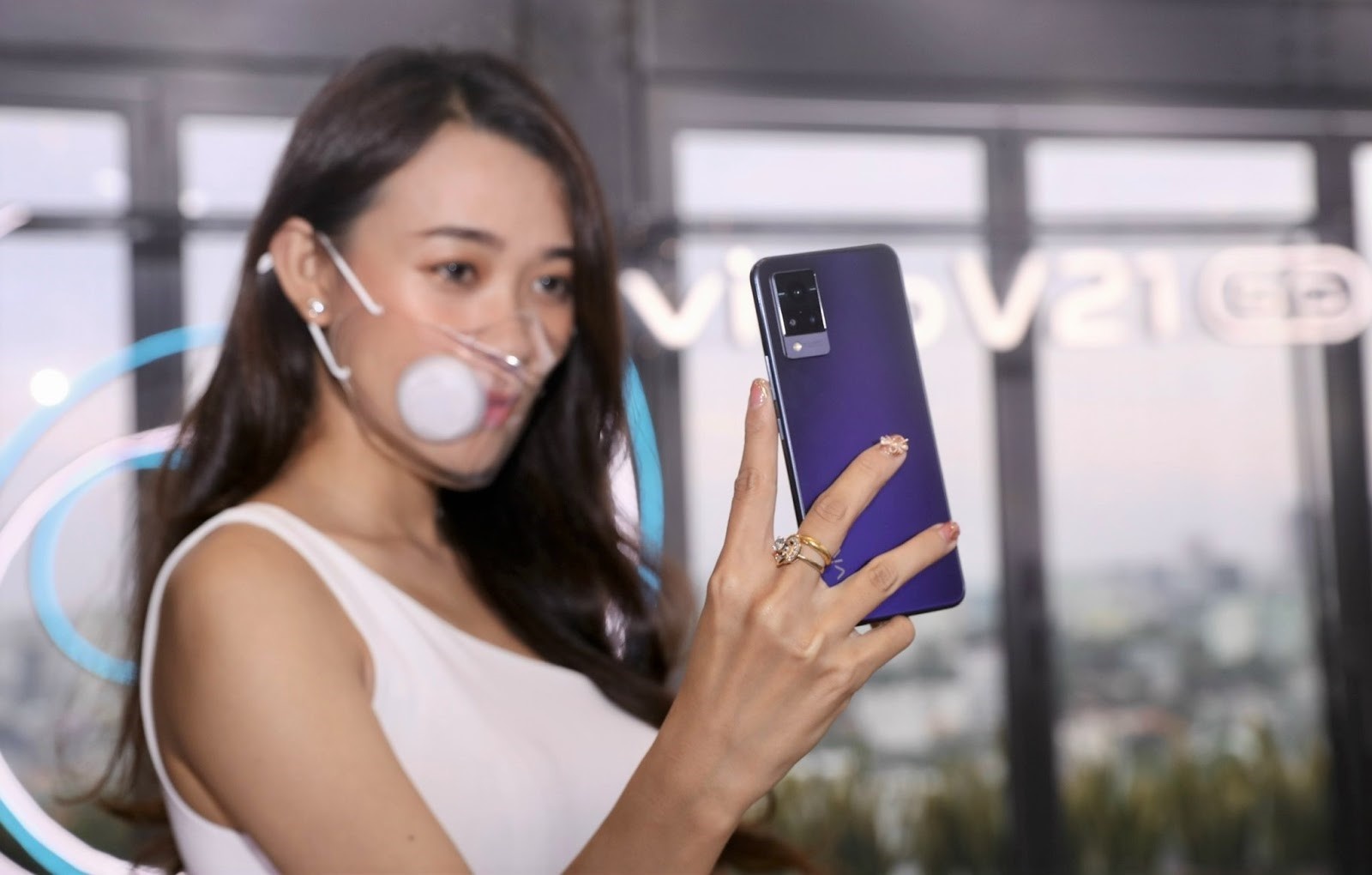 vivo V21 5G ra mat anh 2