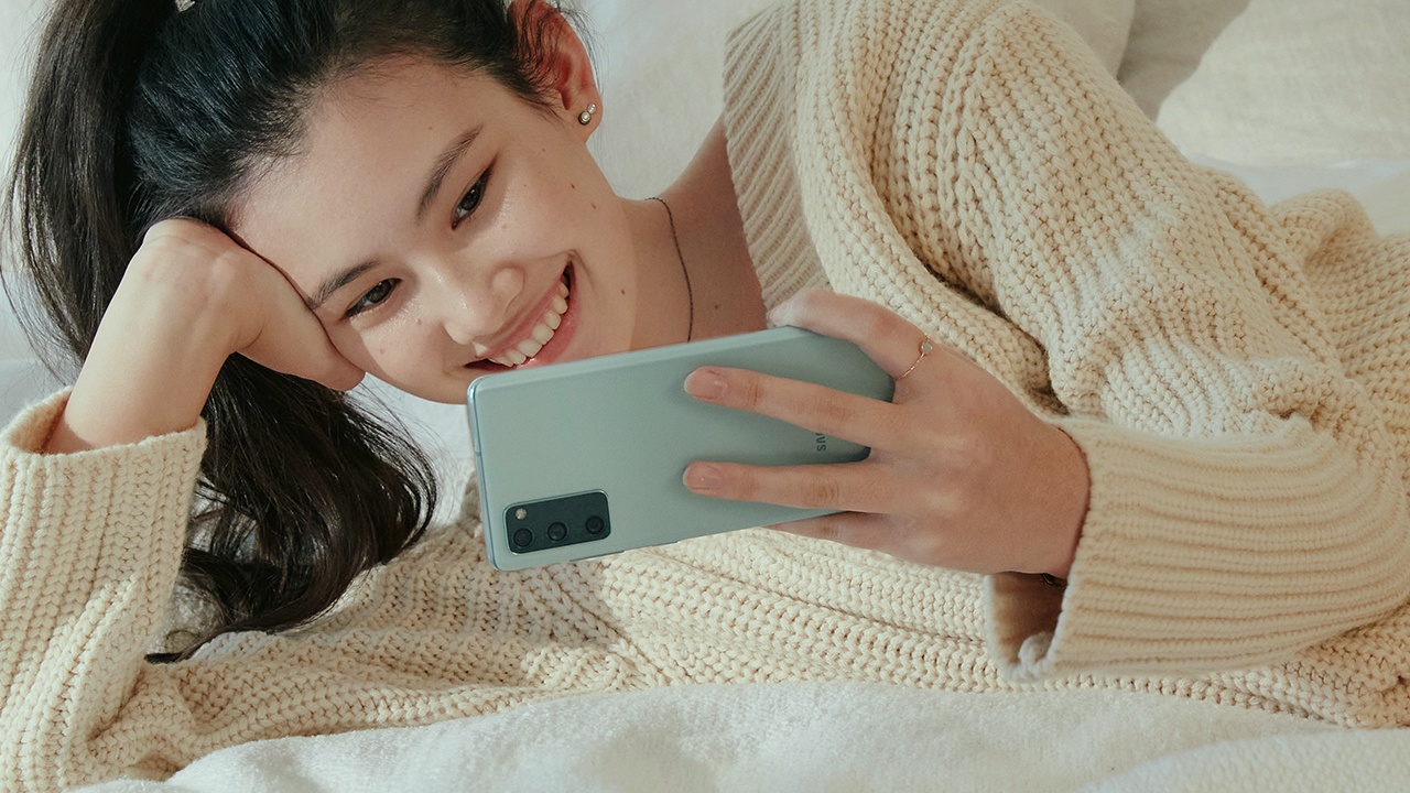 Galaxy S20 FE ban moi ve VN, dung Snapdragon 865, gia 15,5 trieu dong hinh anh