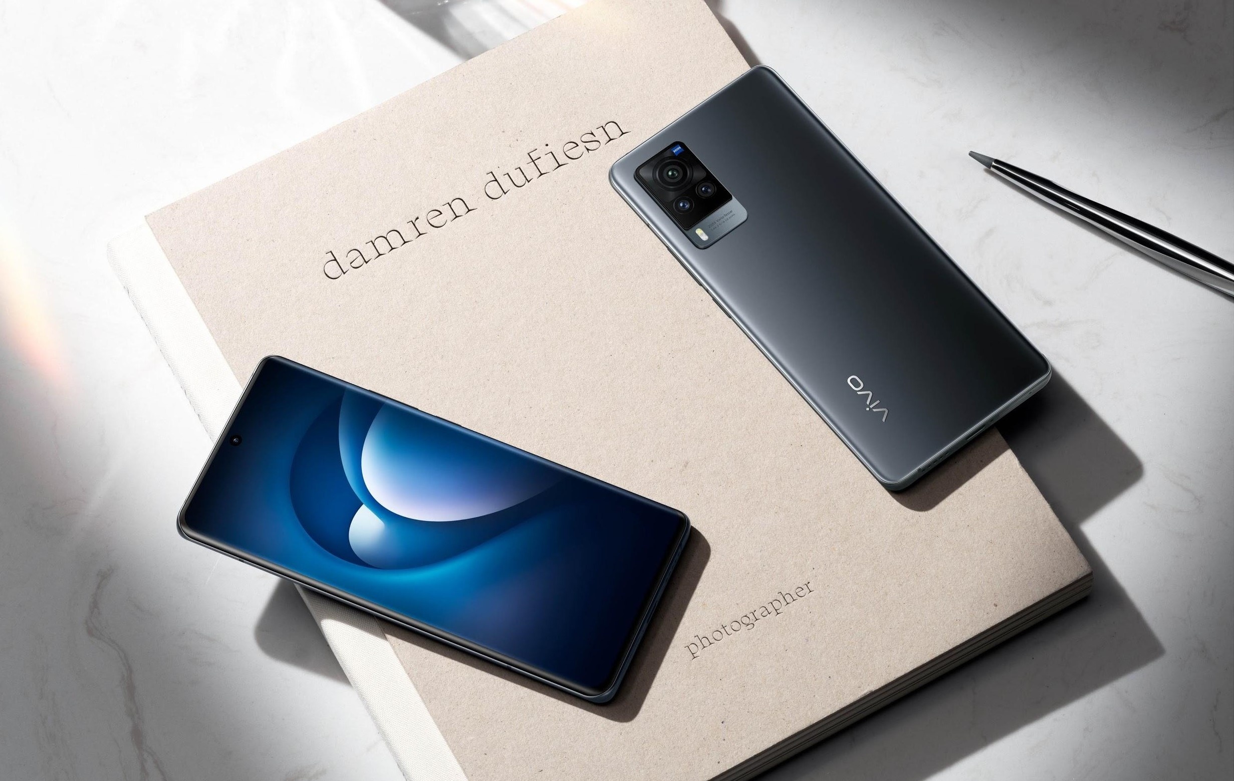 Smartphone giam gia manh 2021 anh 4