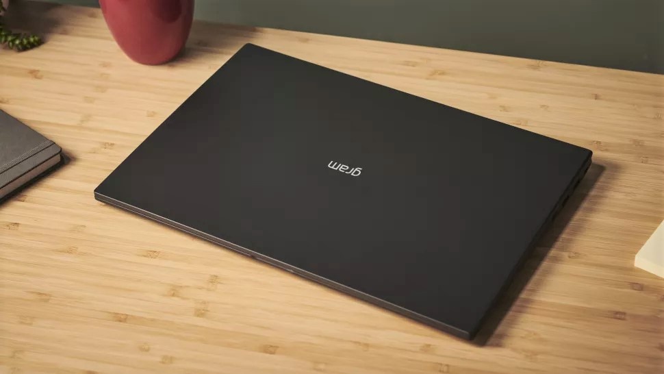 laptop moi ra mat 2021 anh 1