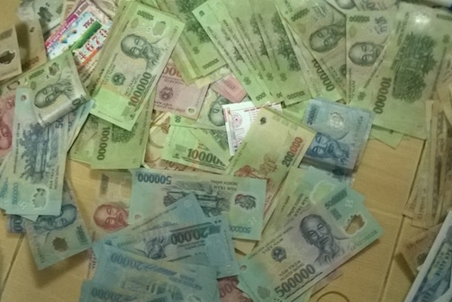 Tang vật thu giữ.