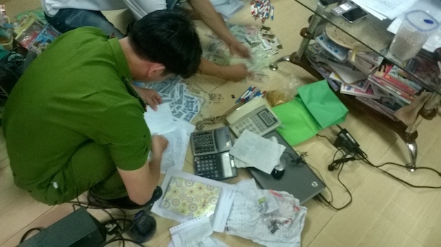 100 canh sat vay rap 20 tu diem ghi so de o Can Tho hinh anh