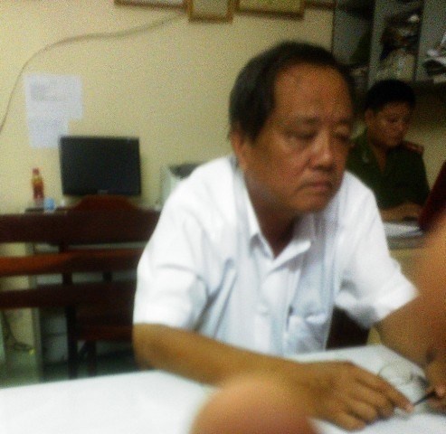 Cach chuc giam doc danh rach mat Hat truong hinh anh