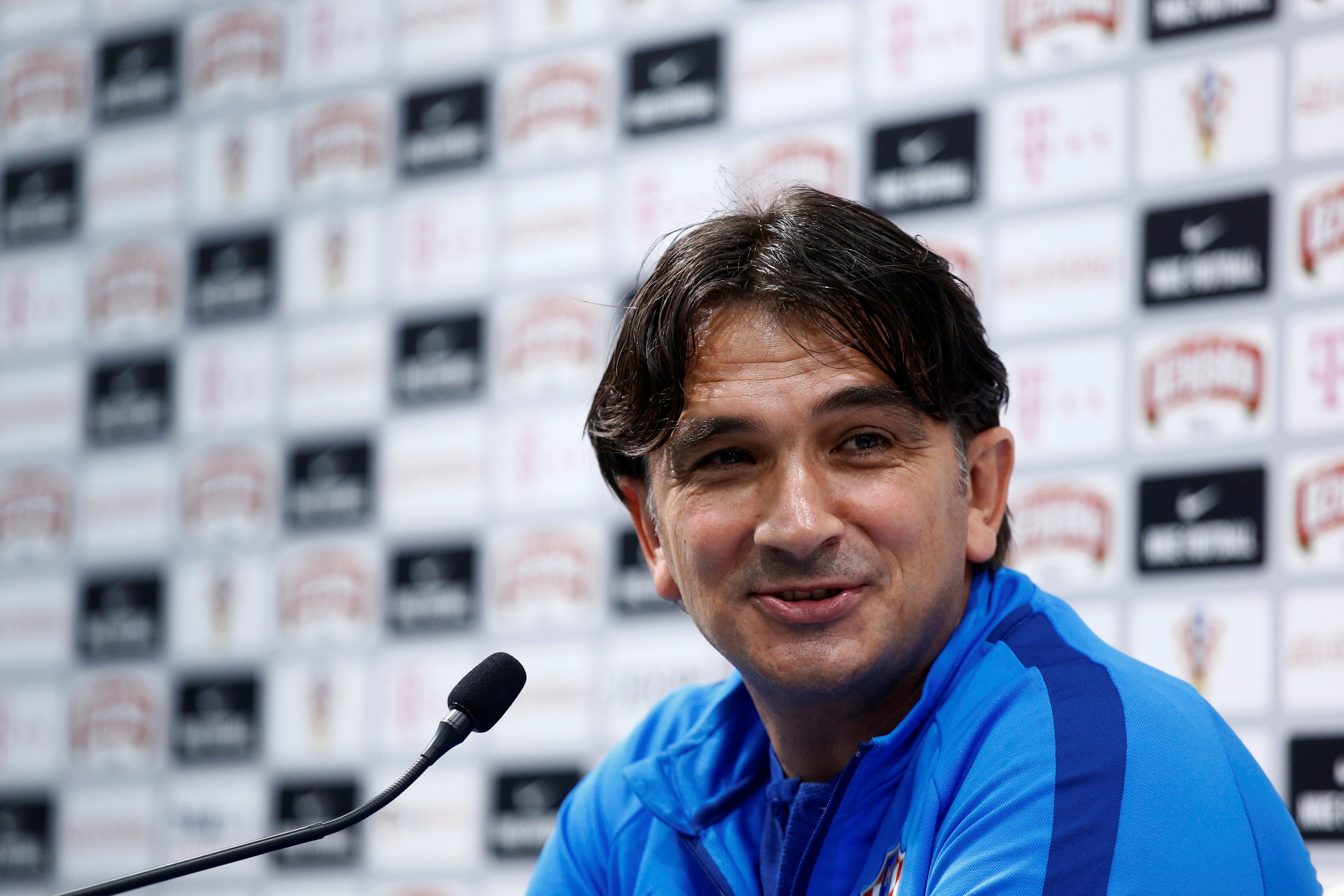 Argentina bi loai anh 1