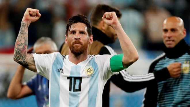 Messi cam on Chua vi cuu Argentina khoi nguy co bi loai hinh anh