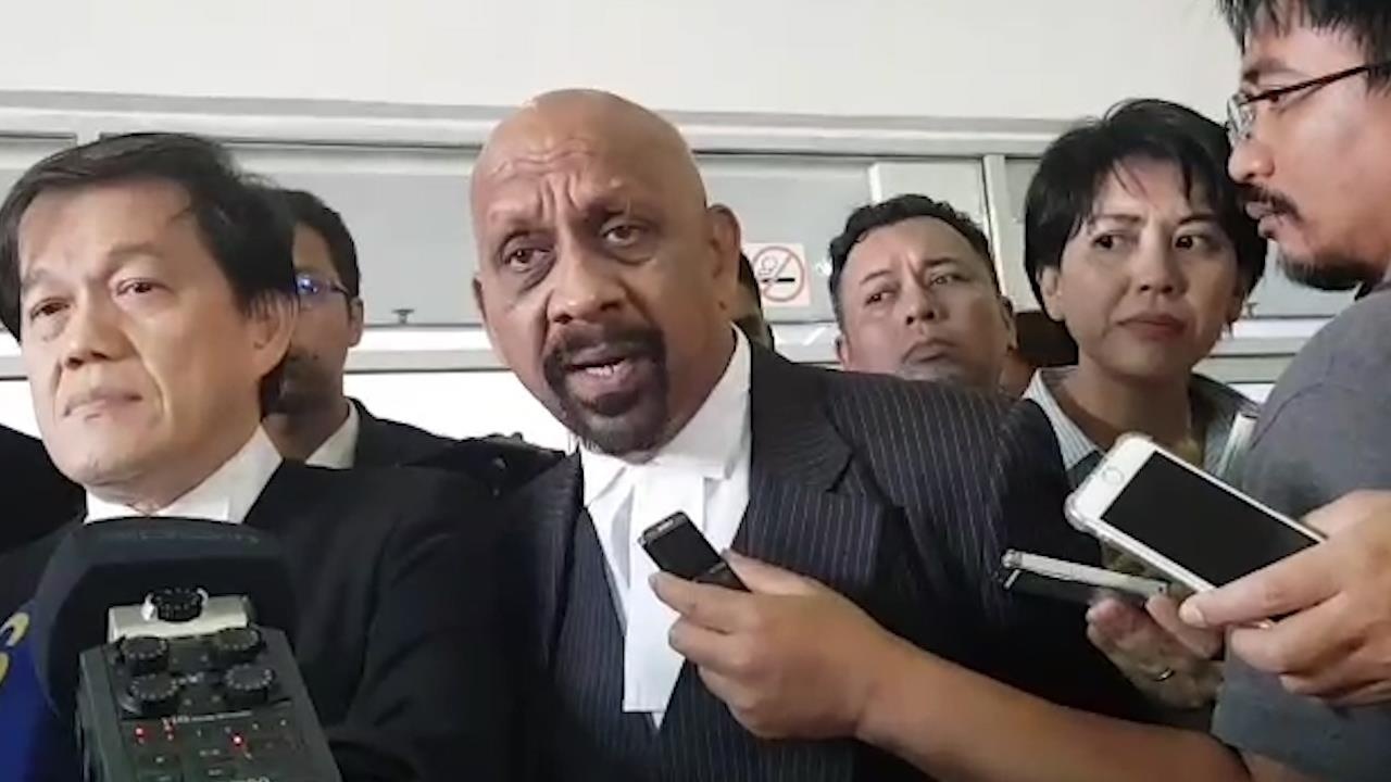 Luat su: Khong tra loi duoc Huong sao cao buoc rut lai voi Siti hinh anh