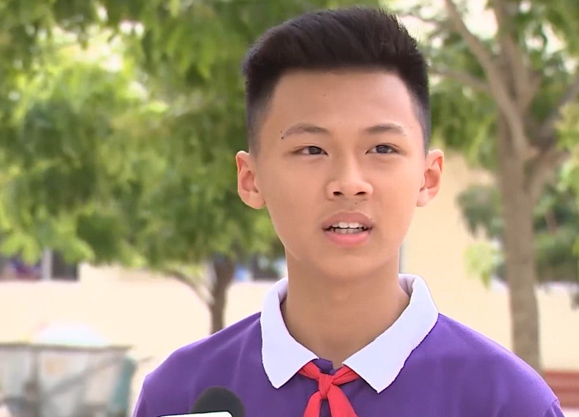 Hoc sinh lo lang vi thi vao lop 10 co bai to hop hinh anh