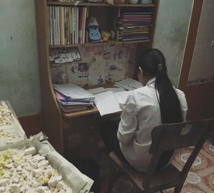 học sinh thi cử áp lực tự tử ảnh 1 hoc sinh thi cu ap luc tu tu anh 1