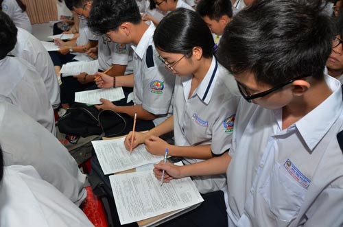 Vi sao thi sinh chon den 20 nguyen vong? hinh anh