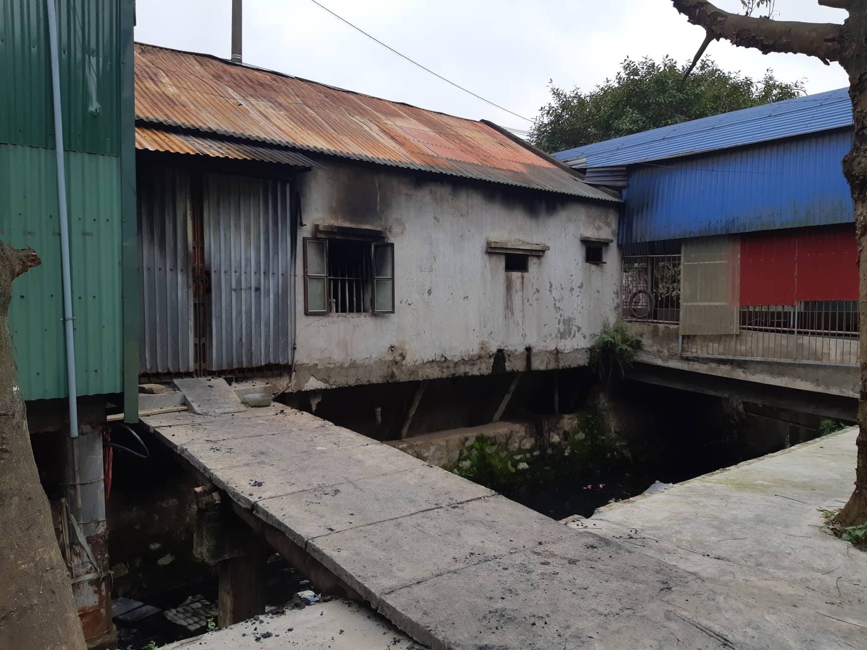 nạn nhân hỏa hoạn kêu cứu ảnh 1 nan nhan hoa hoan keu cuu anh 1