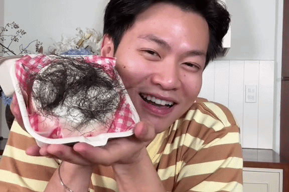 Gioi tre thi nhau an banh kem dinh 'toc' hinh anh