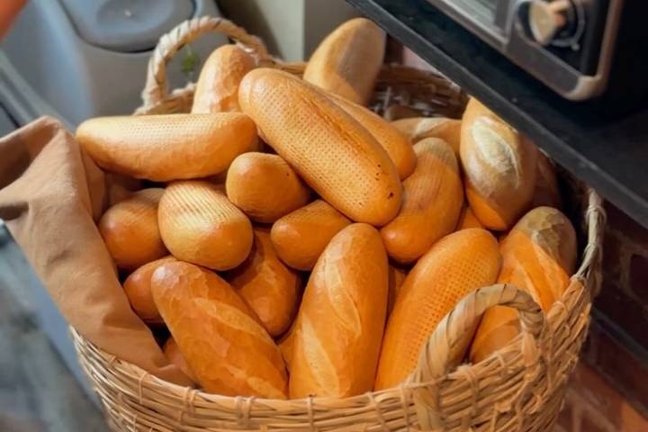b&aacute;nh m&igrave; chảo ảnh 4