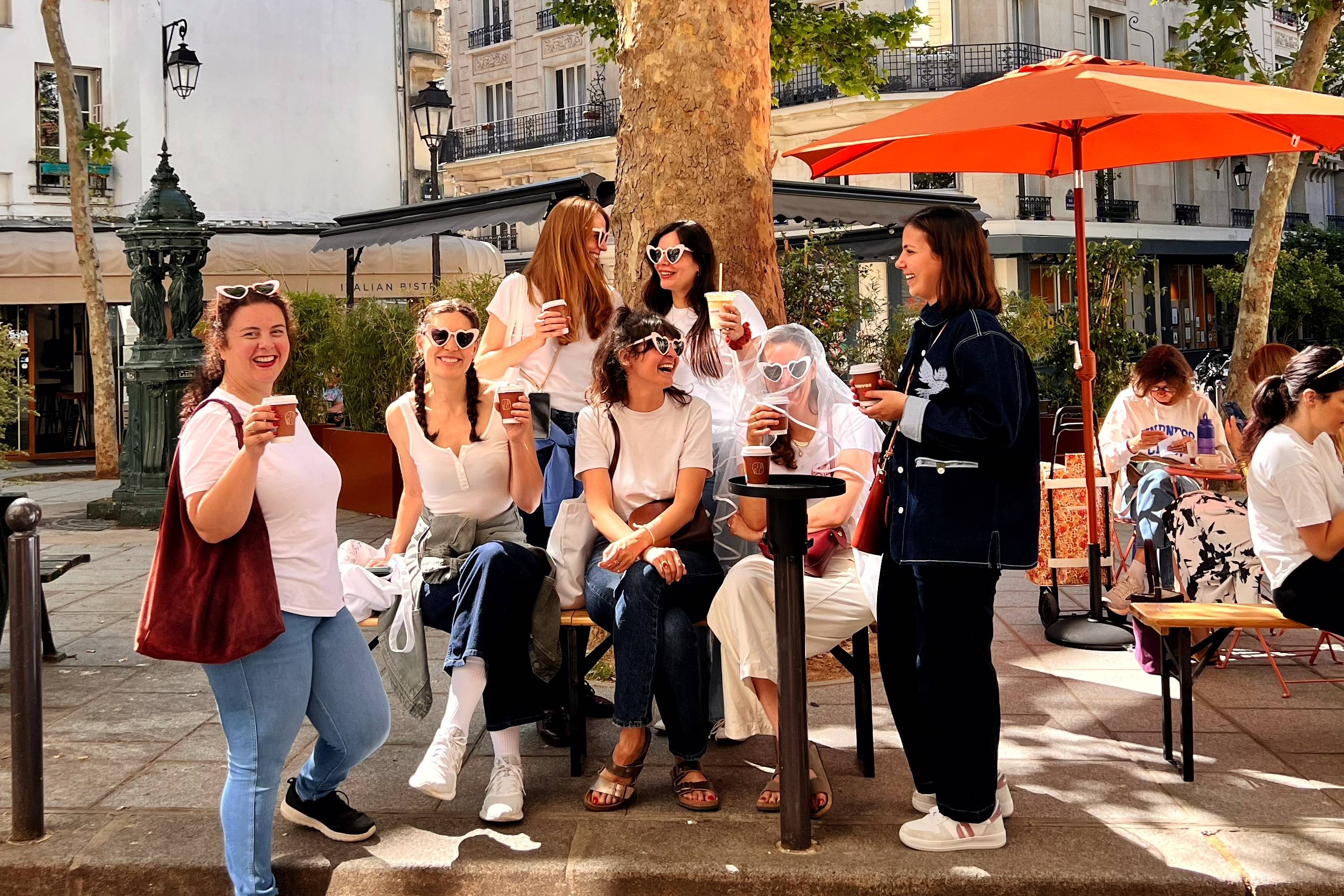 Hai bạn trẻ mở quán cà phê Việt giữa Paris