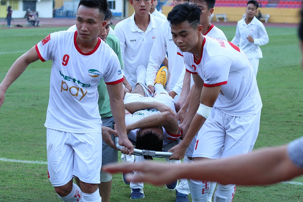 Da chan thuong nang, Duong Van Hao con phai phau thuat it nhat 3 lan hinh anh