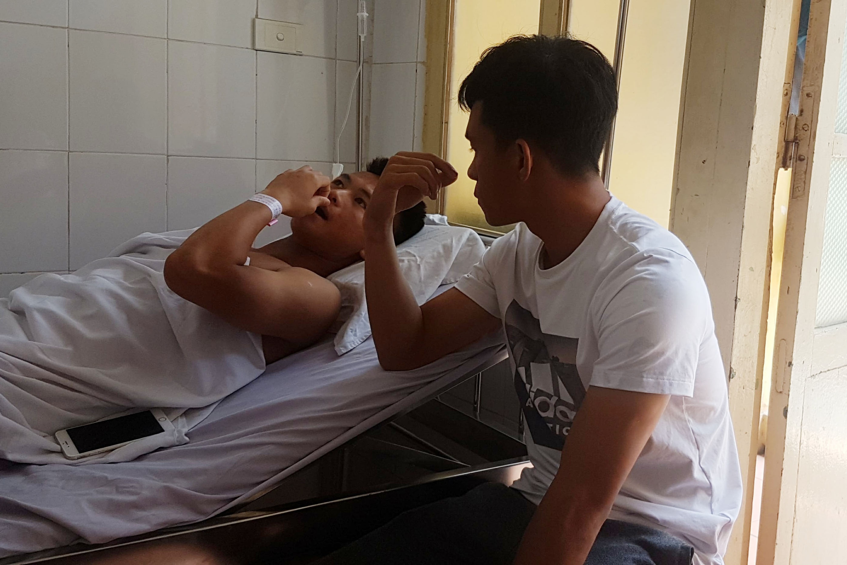 Dương Văn Hào, gãy xương mác, hạng Nhất quốc gia, CLB Viettel, Huỳnh Tấn Tài, ảnh 2 Duong Van Hao, gay xuong mac, hang Nhat quoc gia, CLB Viettel, Huynh Tan Tai, anh 2