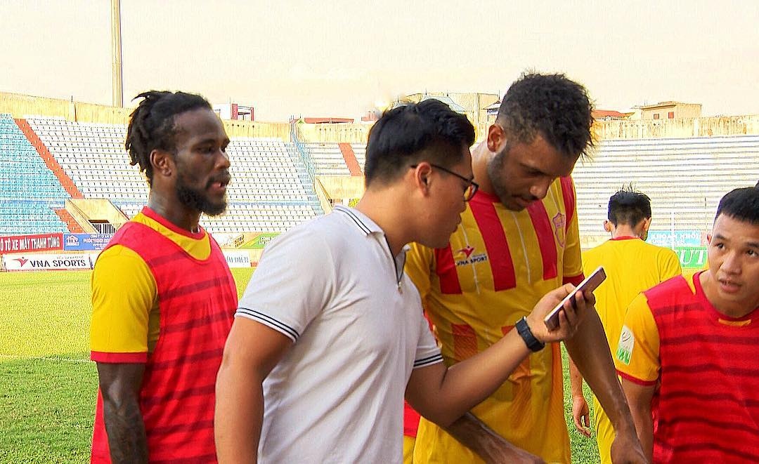 CLB Nam Dinh thu viec chan sut Brazil hinh anh